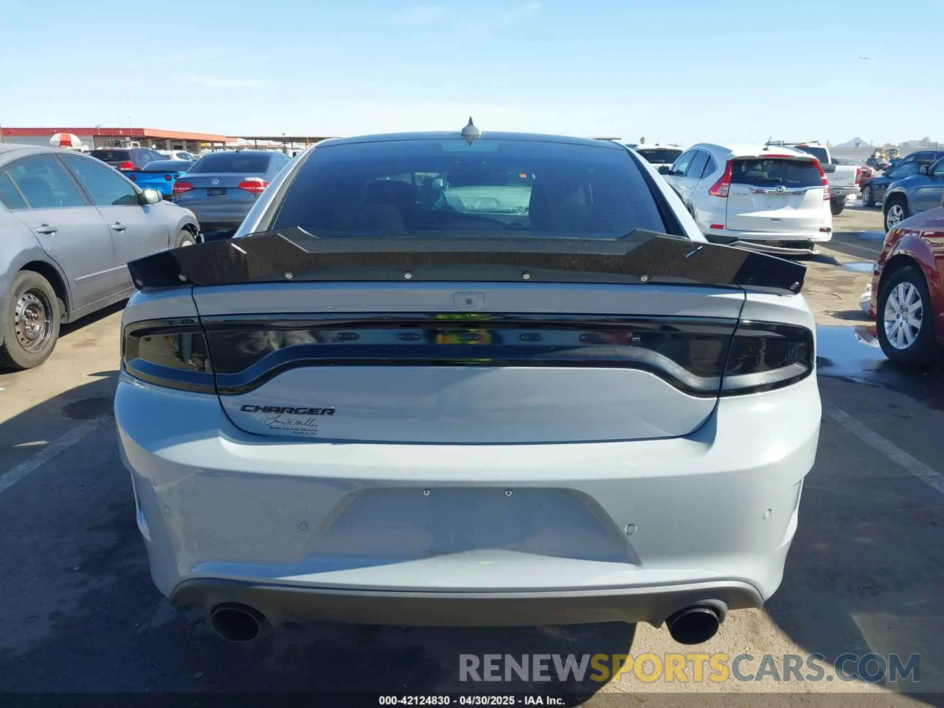 17 Фотография поврежденного автомобиля 2C3CDXHGXLH241466 DODGE CHARGER 2020