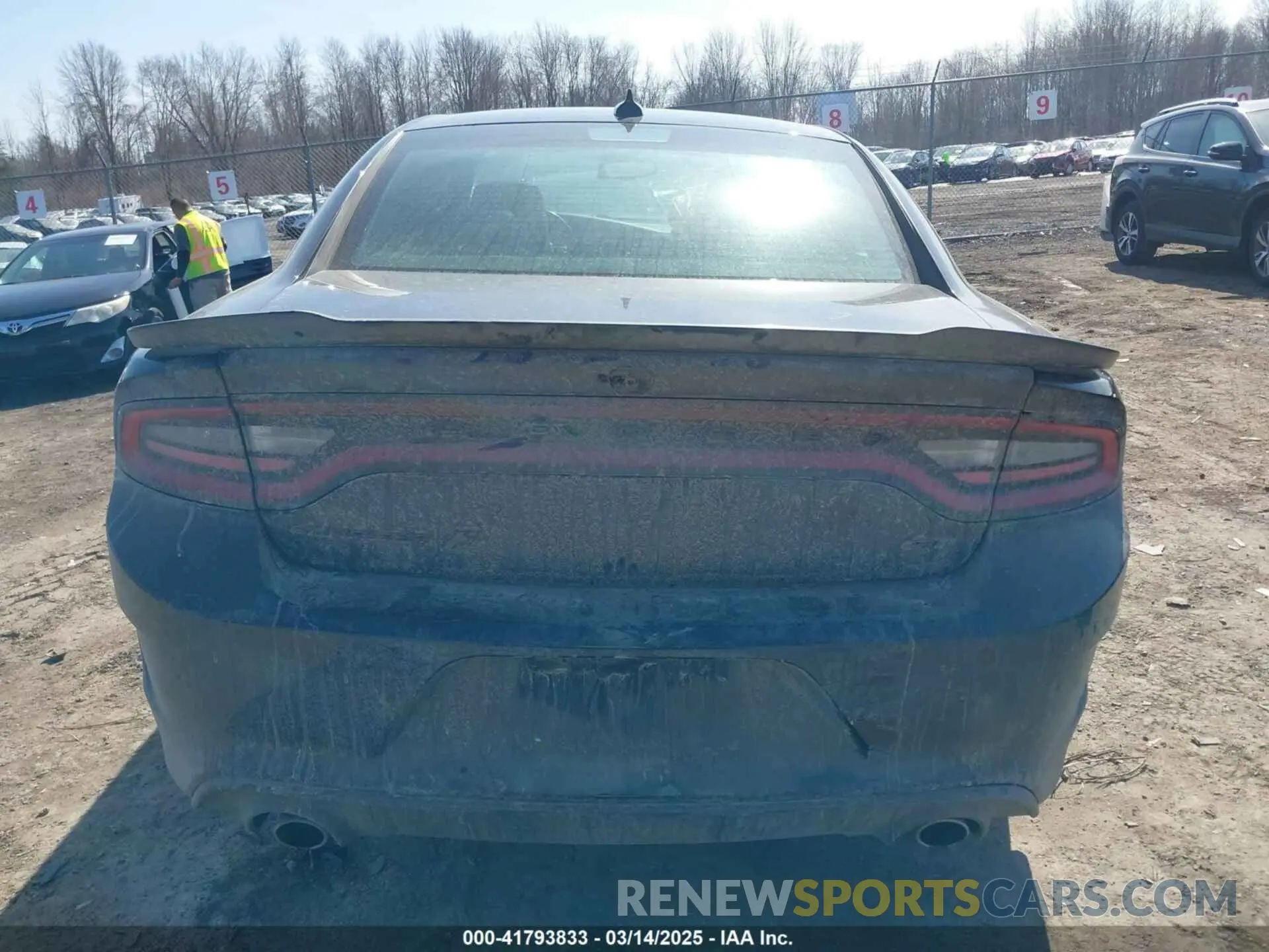 17 Photograph of a damaged car 2C3CDXMG7LH249837 DODGE CHARGER 2020
