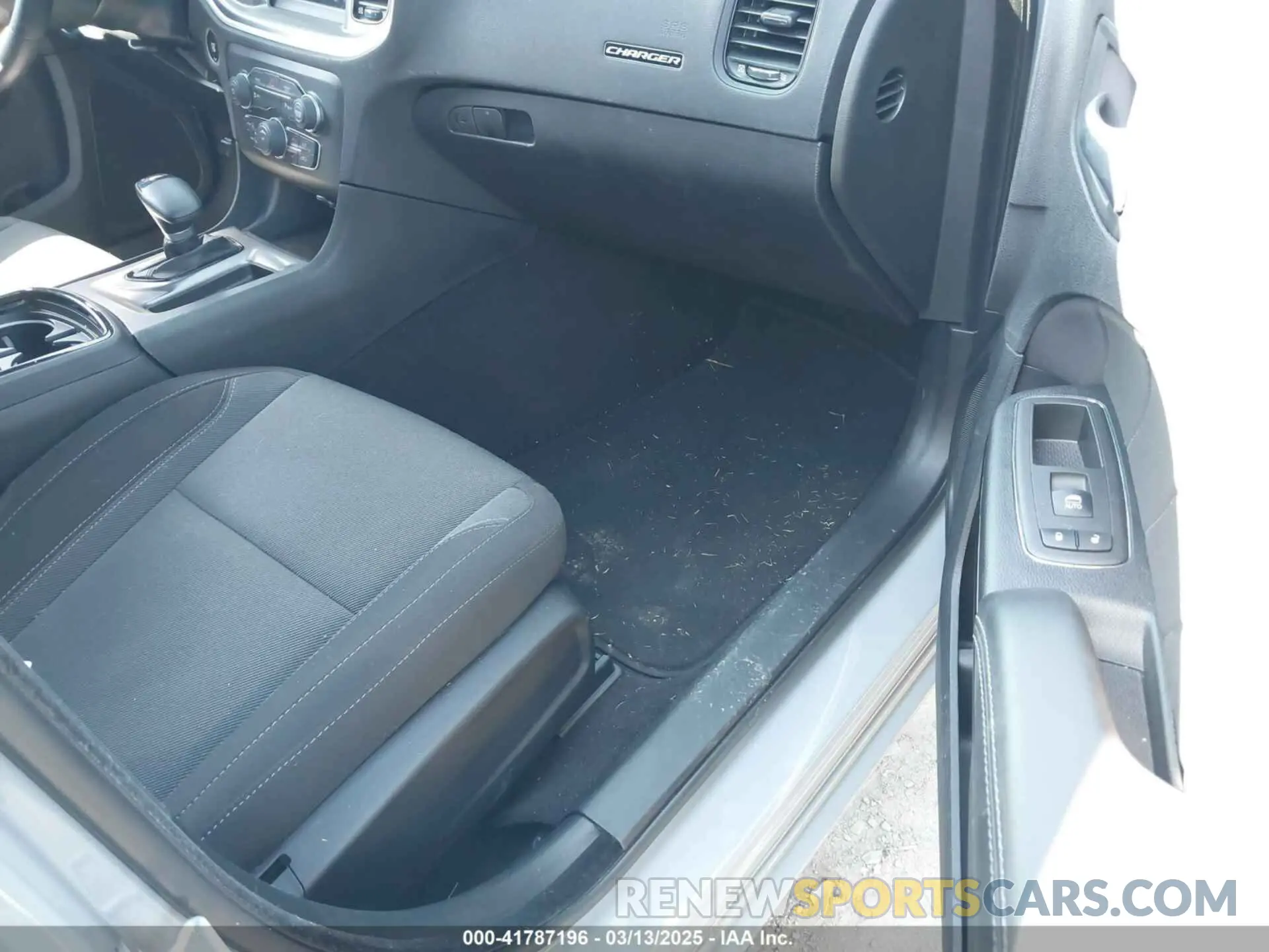 5 Photograph of a damaged car 2C3CDXBG6MH653443 DODGE CHARGER 2021