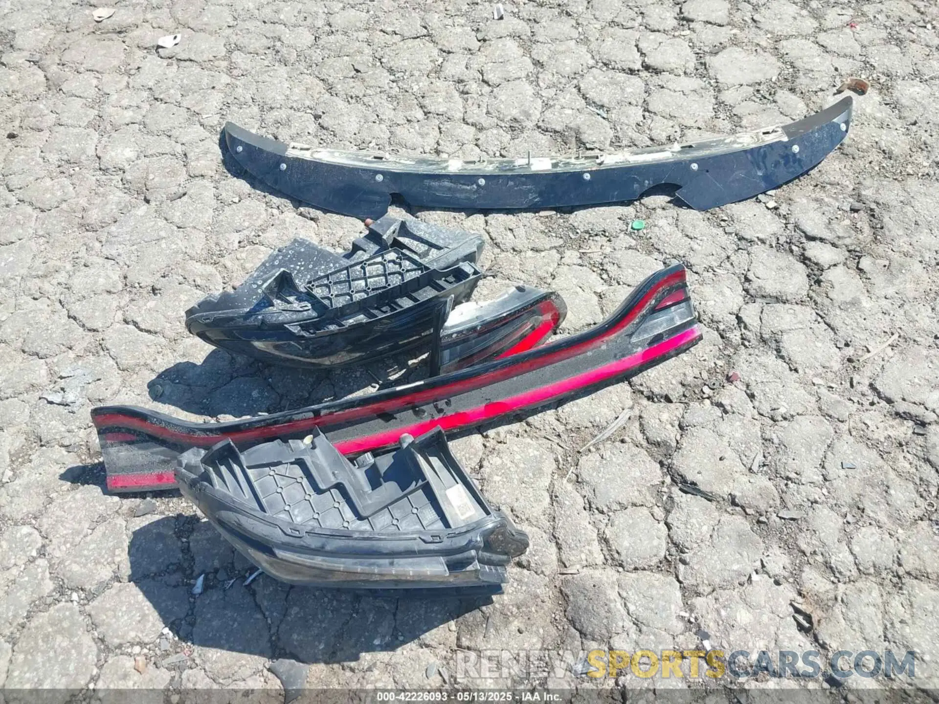 12 Photograph of a damaged car 2C3CDXCT0MH506742 DODGE CHARGER 2021