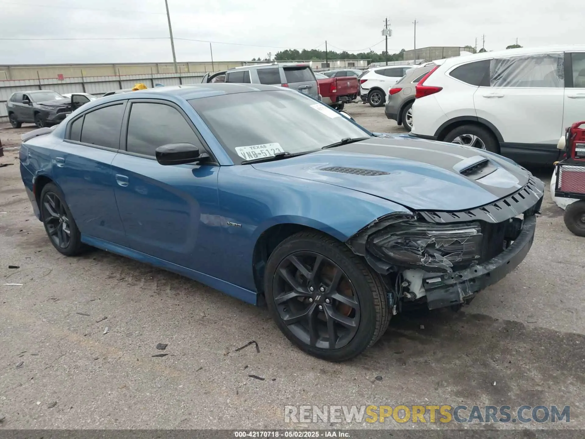 1 Photograph of a damaged car 2C3CDXCT0MH561885 DODGE CHARGER 2021