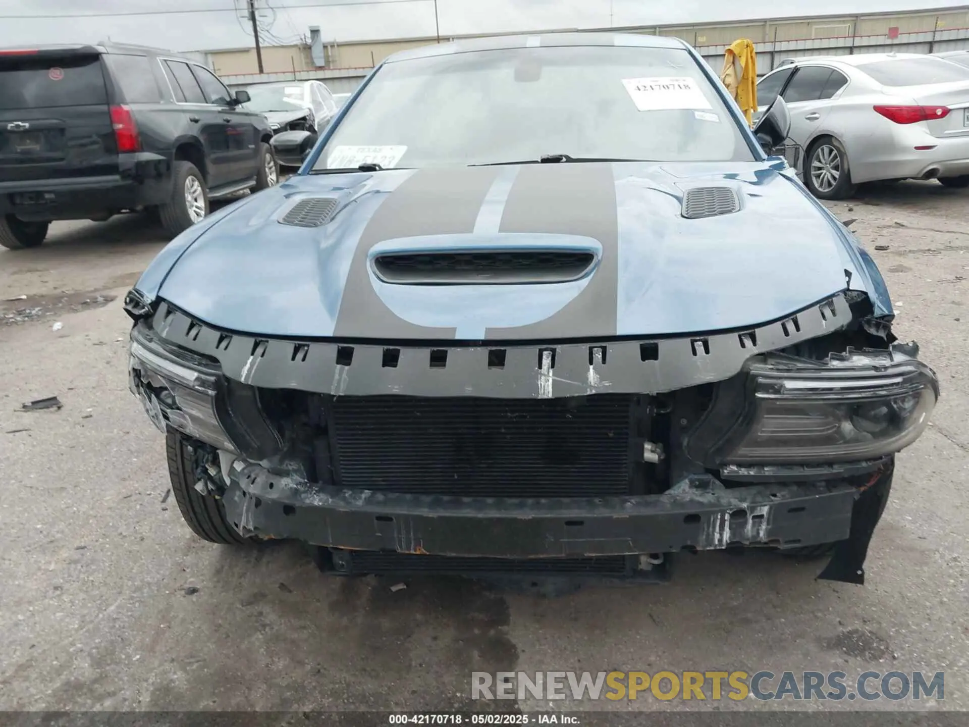 12 Photograph of a damaged car 2C3CDXCT0MH561885 DODGE CHARGER 2021
