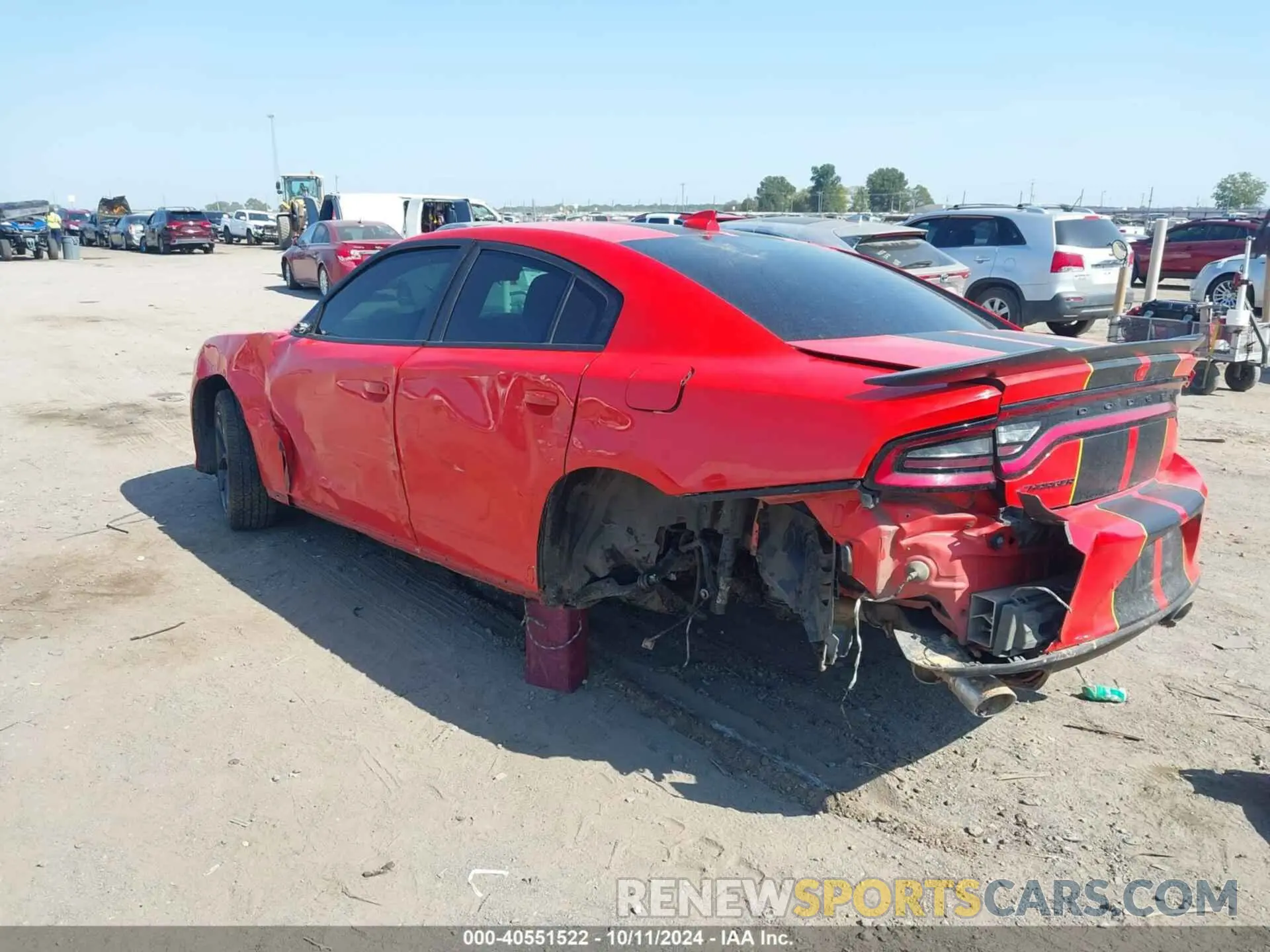 3 Фотография поврежденного автомобиля 2C3CDXCT0MH575351 DODGE CHARGER 2021