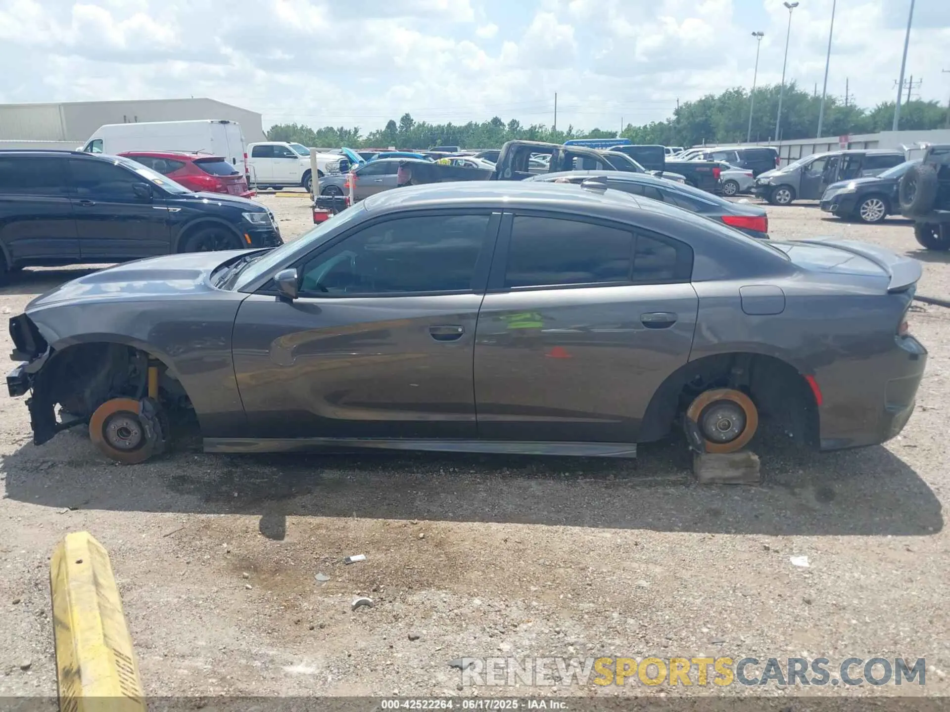 14 Photograph of a damaged car 2C3CDXCT1MH640241 DODGE CHARGER 2021