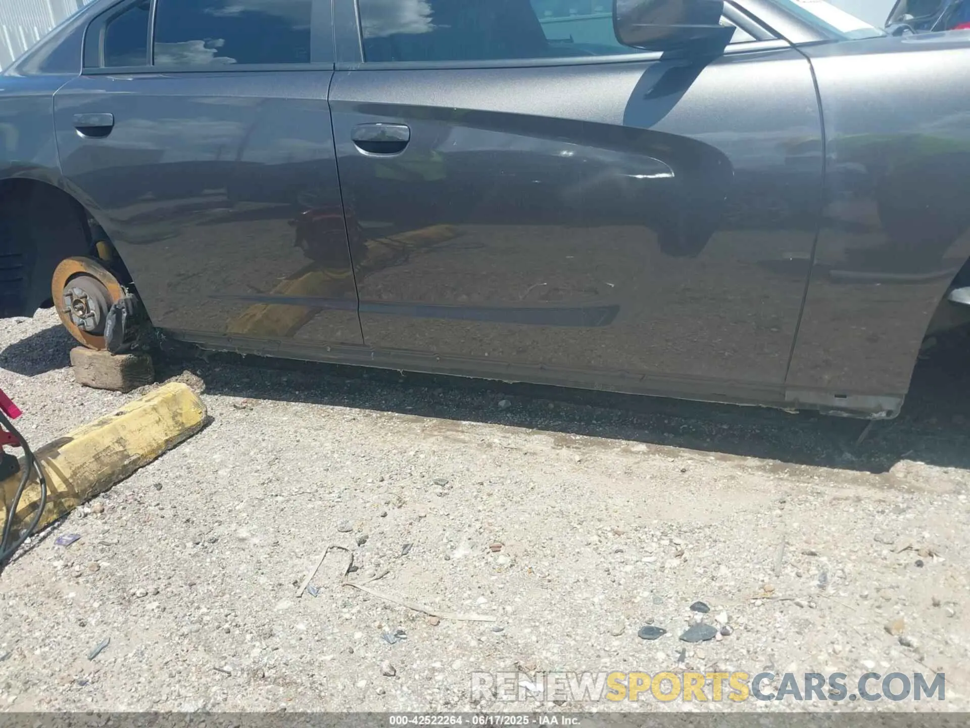 17 Photograph of a damaged car 2C3CDXCT1MH640241 DODGE CHARGER 2021
