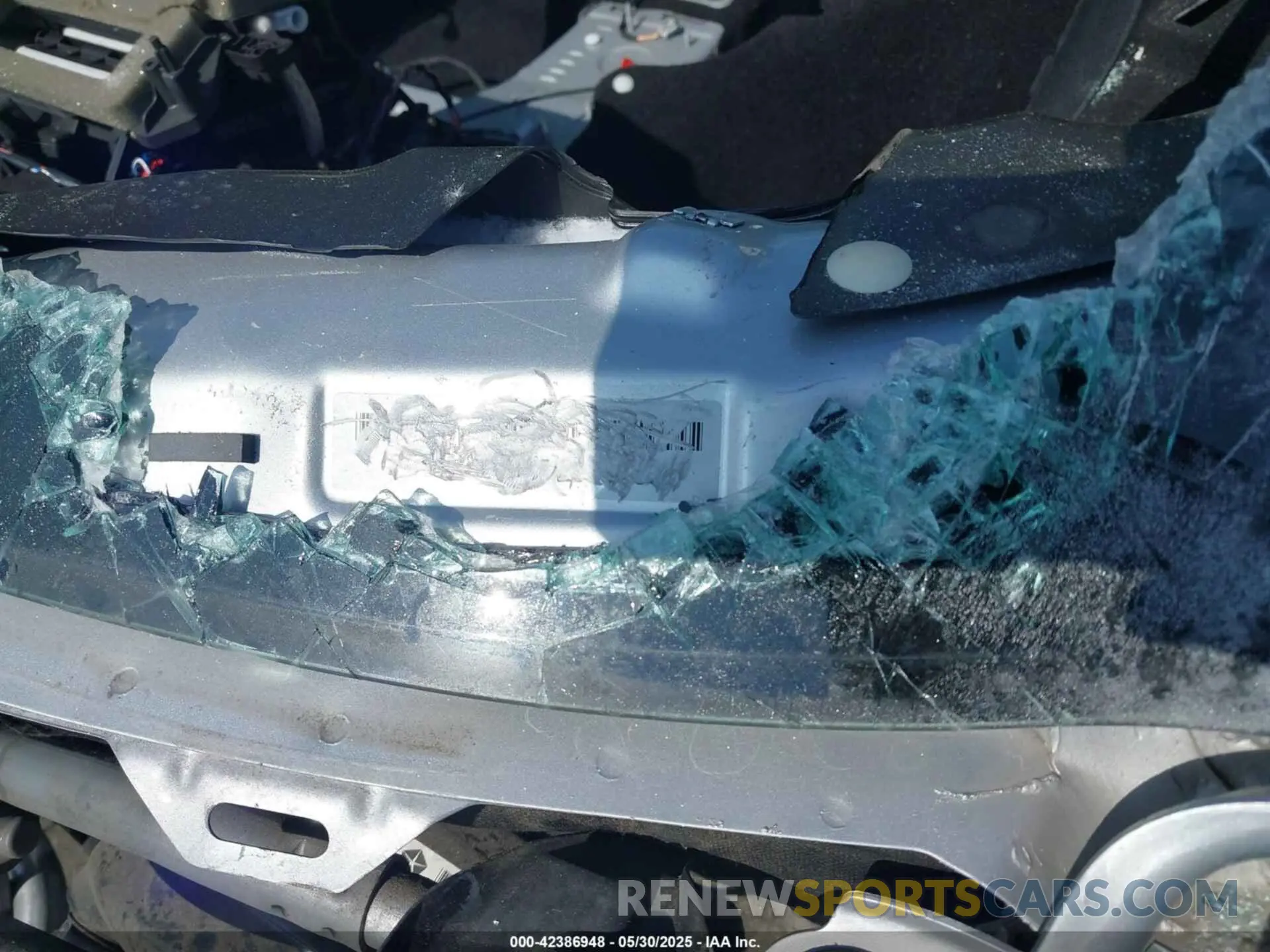 9 Photograph of a damaged car 2C3CDXGJ0MH553651 DODGE CHARGER 2021