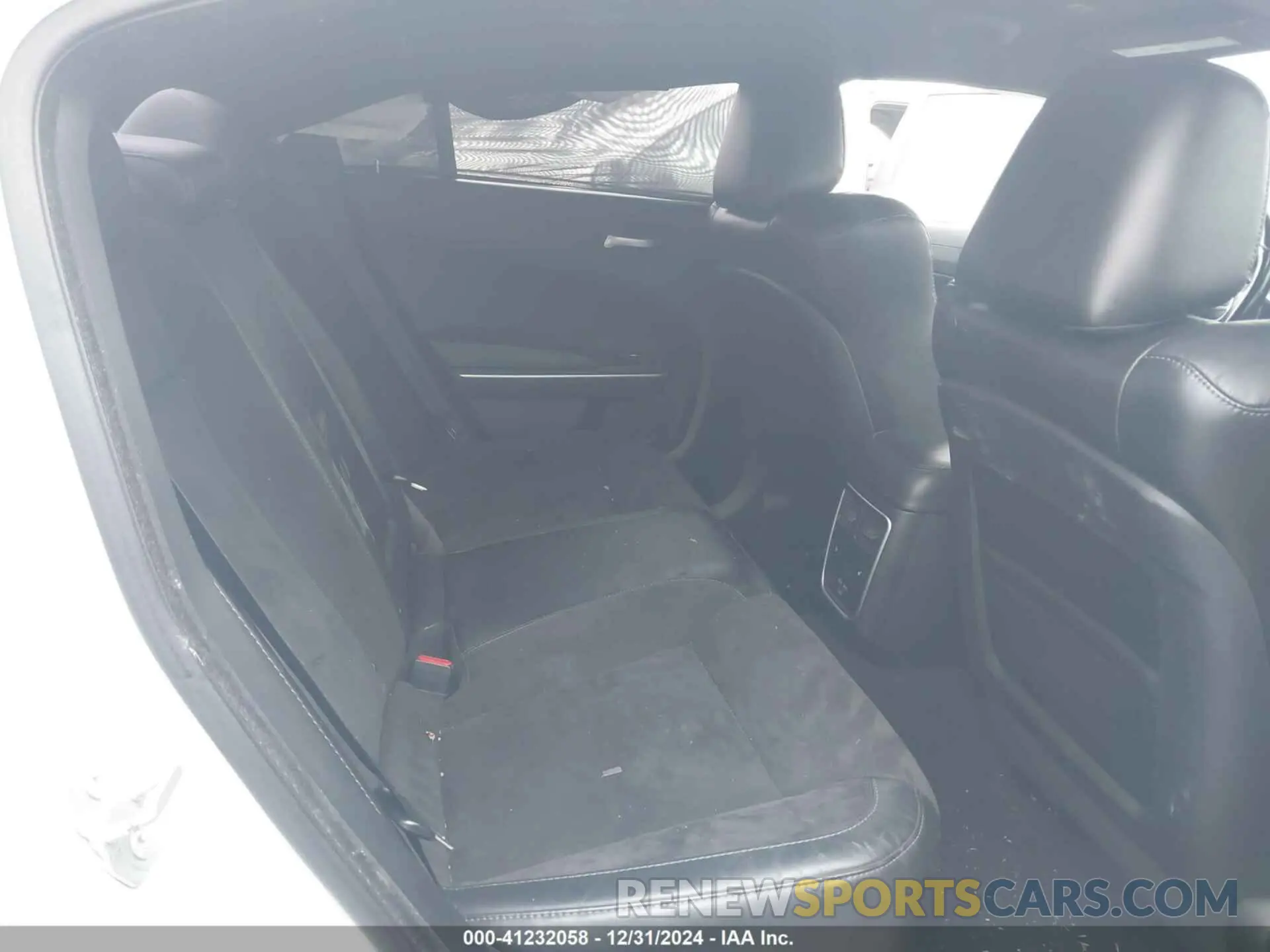 8 Photograph of a damaged car 2C3CDXGJ0MH581031 DODGE CHARGER 2021