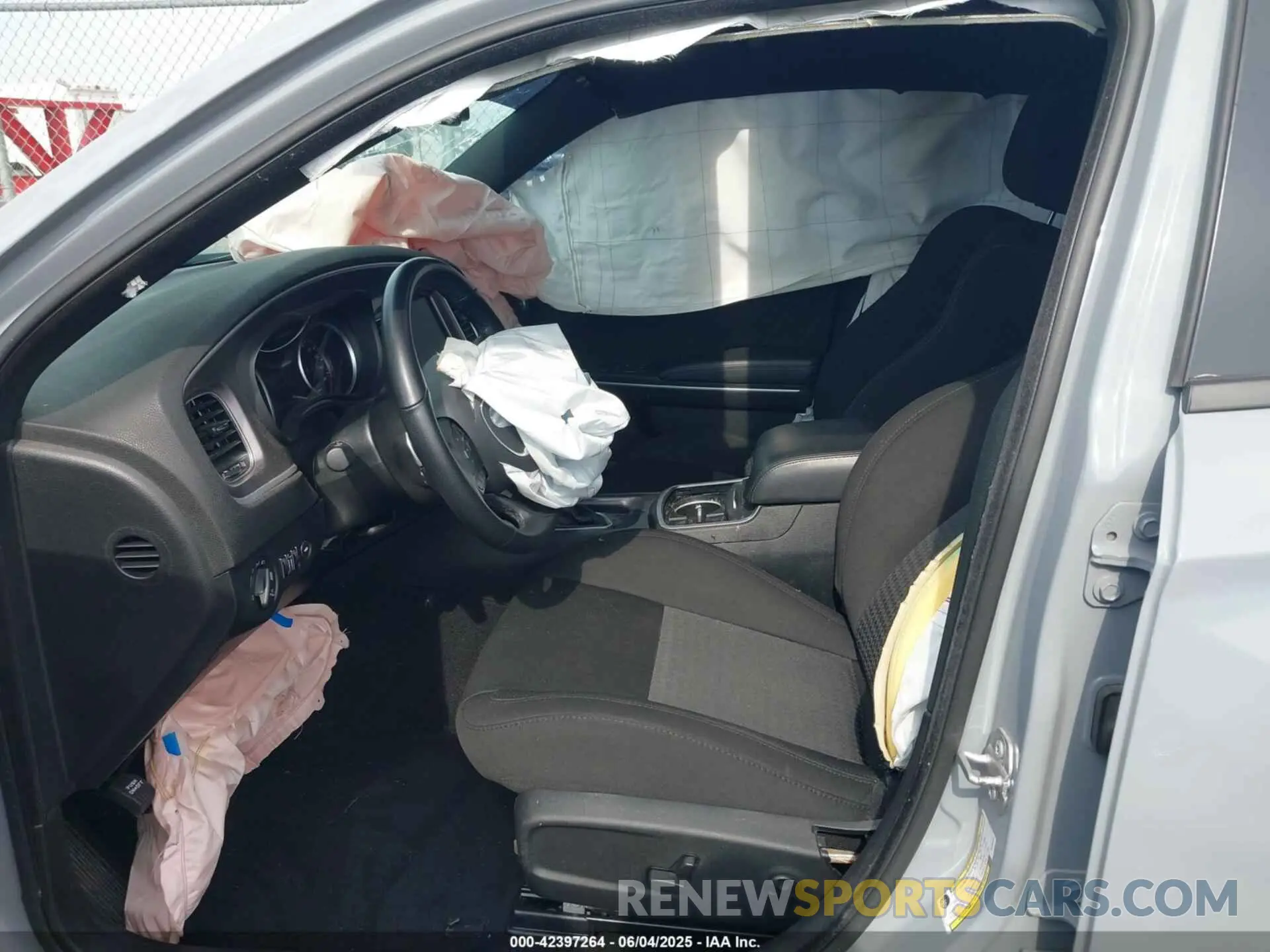 5 Photograph of a damaged car 2C3CDXGJ2MH593262 DODGE CHARGER 2021