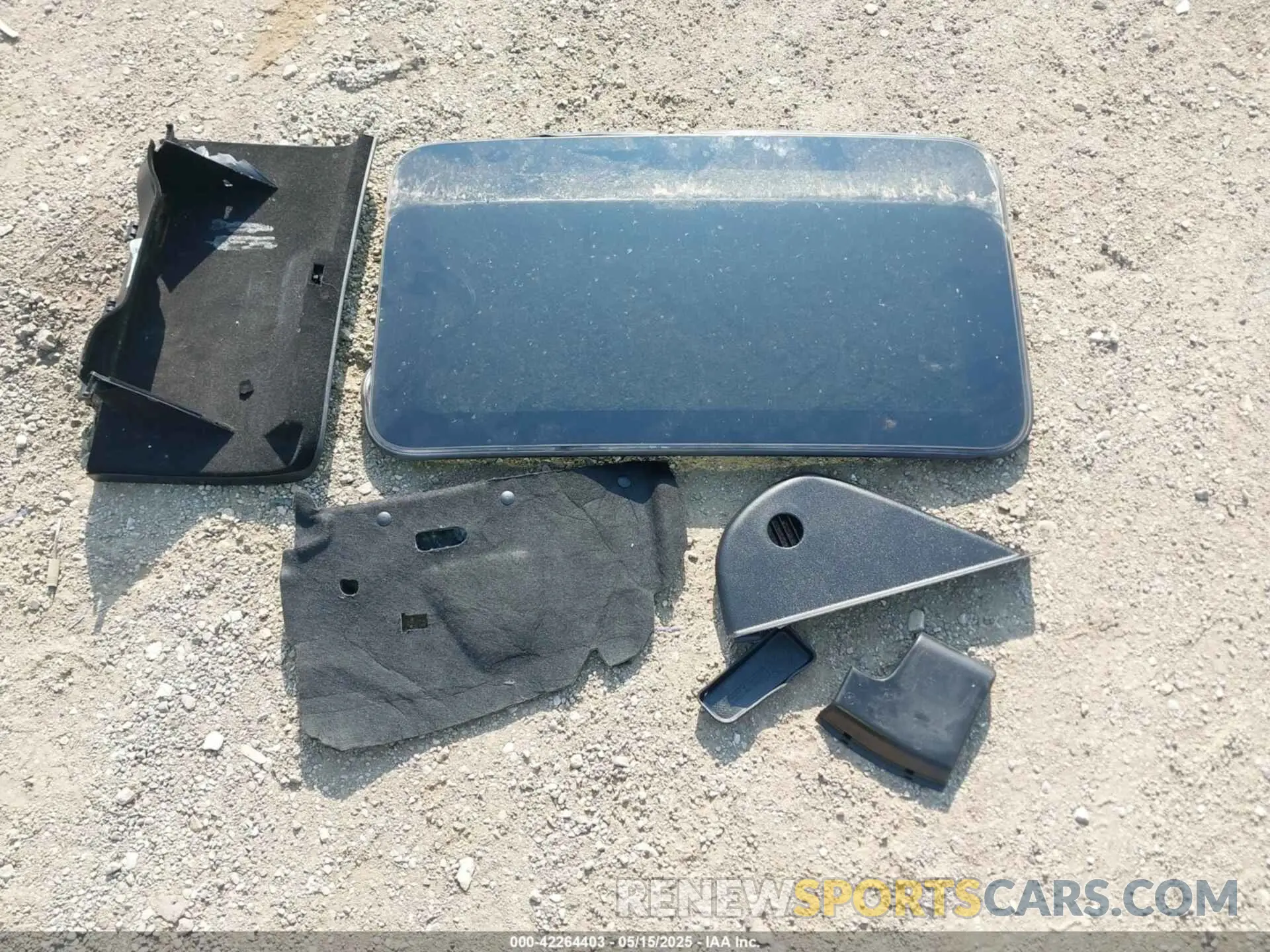 12 Photograph of a damaged car 2C3CDXGJ3MH531661 DODGE CHARGER 2021