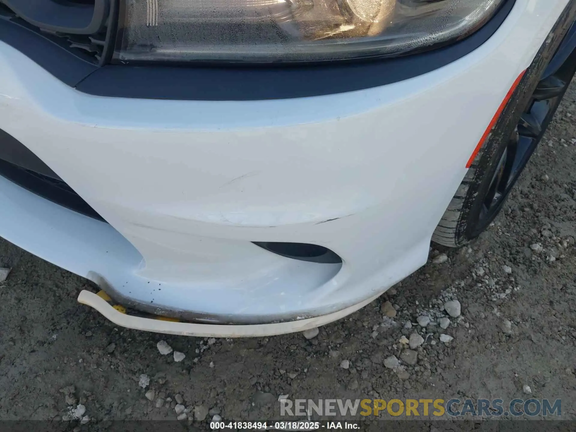 18 Photograph of a damaged car 2C3CDXGJ3MH595389 DODGE CHARGER 2021