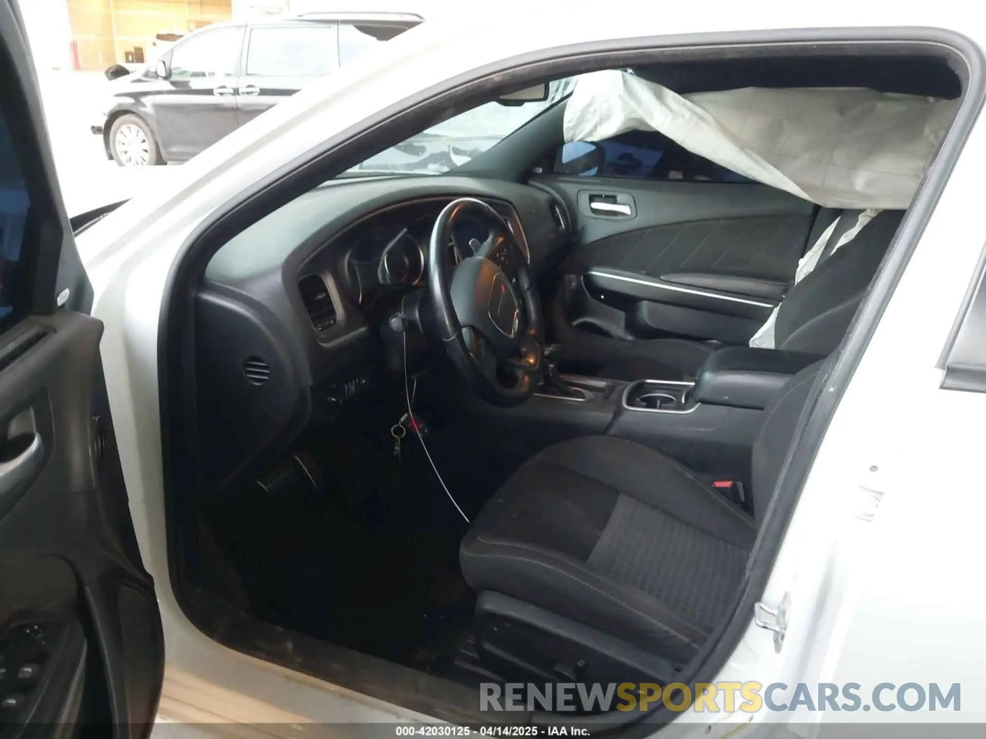5 Photograph of a damaged car 2C3CDXGJ5MH542015 DODGE CHARGER 2021
