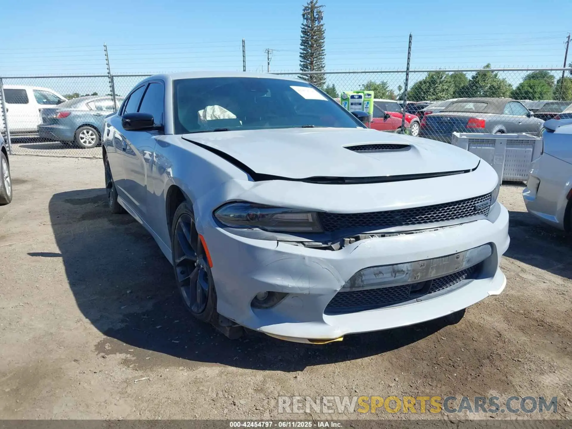 1 Photograph of a damaged car 2C3CDXHG1MH639537 DODGE CHARGER 2021