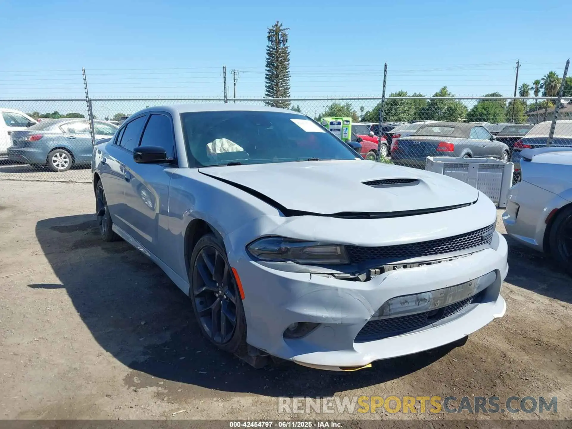 13 Photograph of a damaged car 2C3CDXHG1MH639537 DODGE CHARGER 2021