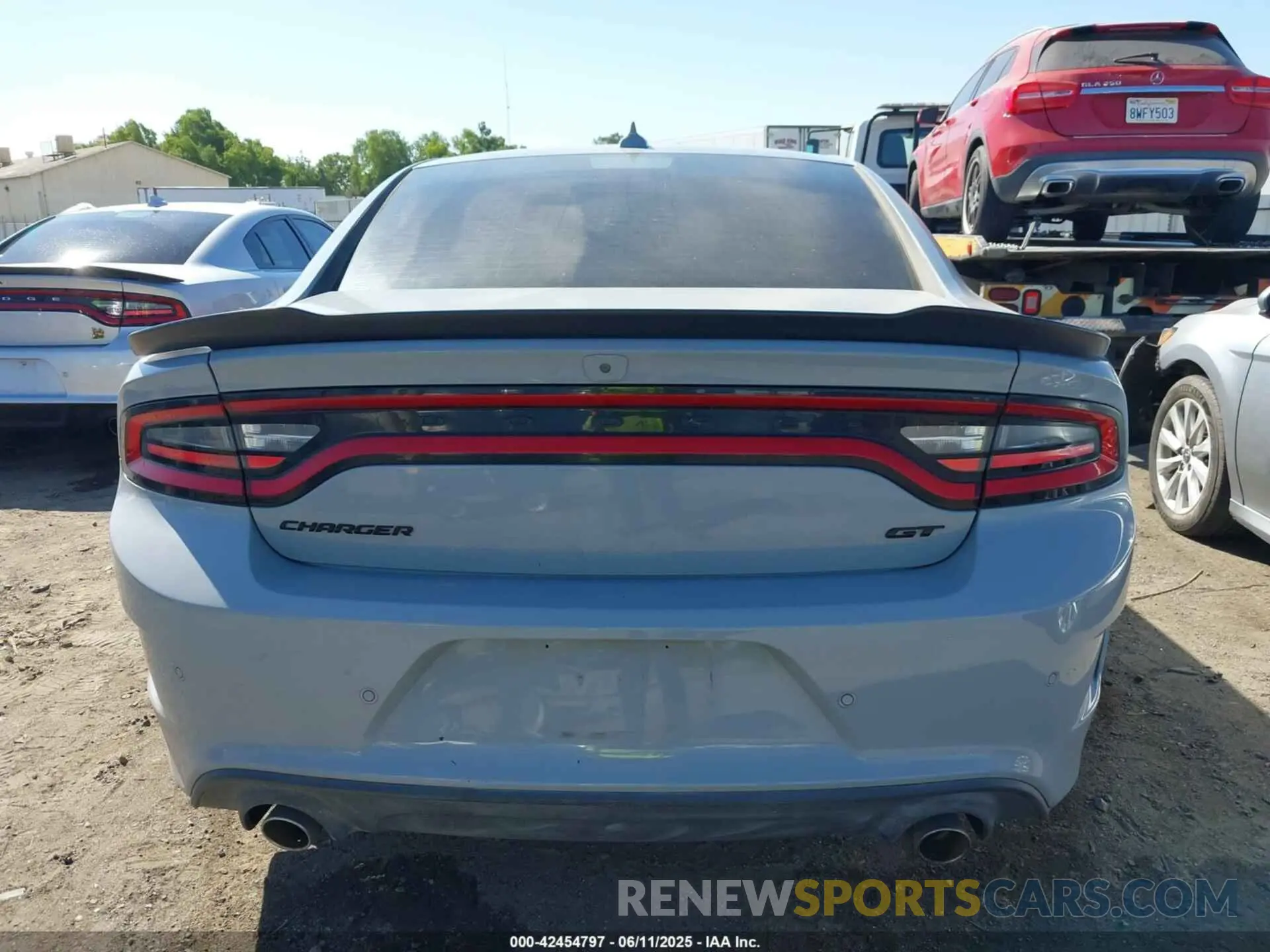 16 Photograph of a damaged car 2C3CDXHG1MH639537 DODGE CHARGER 2021