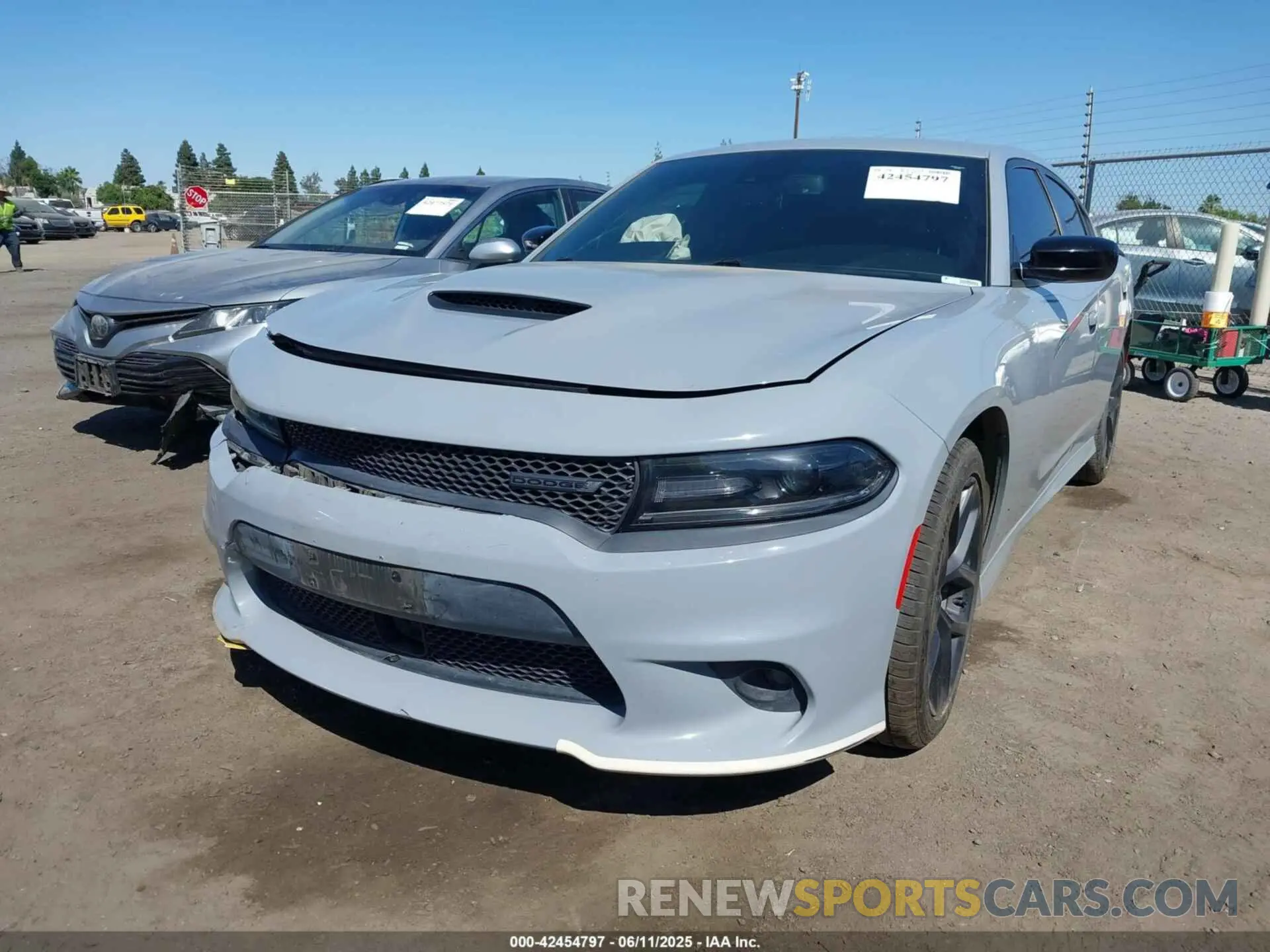 2 Photograph of a damaged car 2C3CDXHG1MH639537 DODGE CHARGER 2021