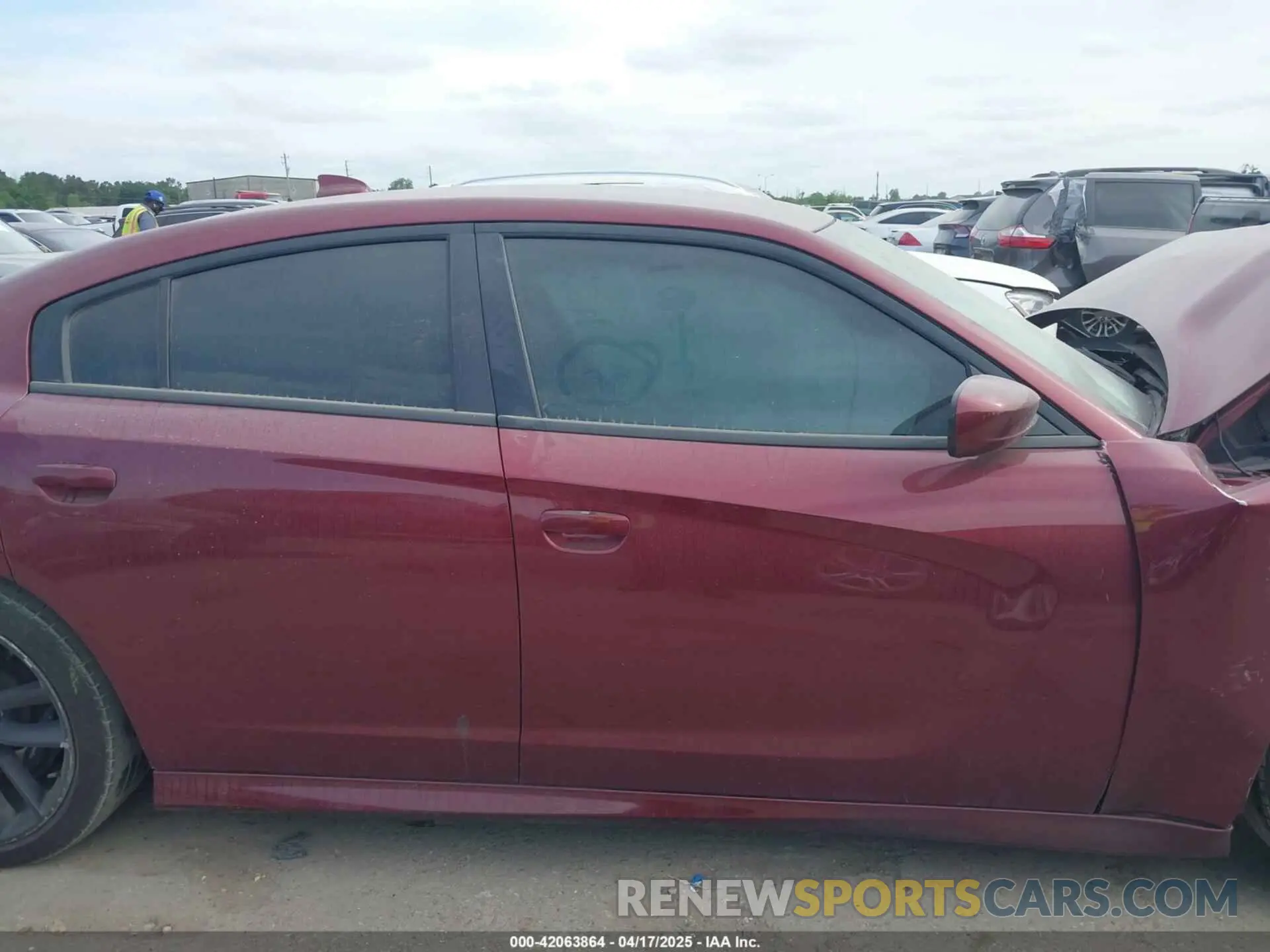 12 Photograph of a damaged car 2C3CDXHG2MH655827 DODGE CHARGER 2021