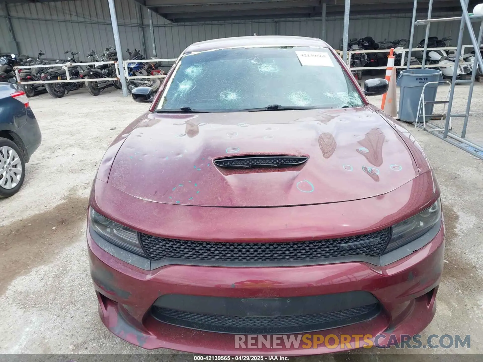 12 Photograph of a damaged car 2C3CDXHG9MH639950 DODGE CHARGER 2021