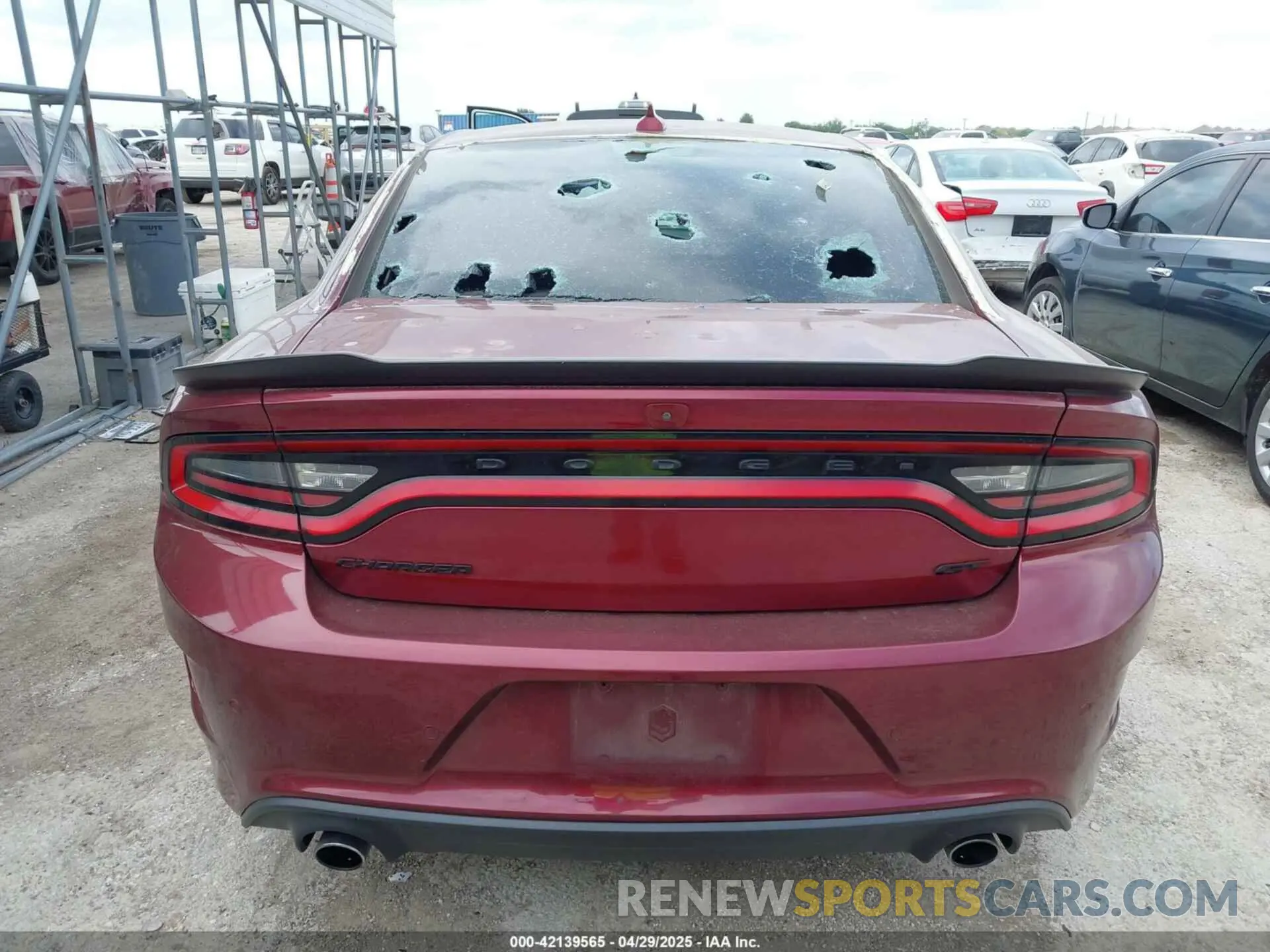 16 Photograph of a damaged car 2C3CDXHG9MH639950 DODGE CHARGER 2021
