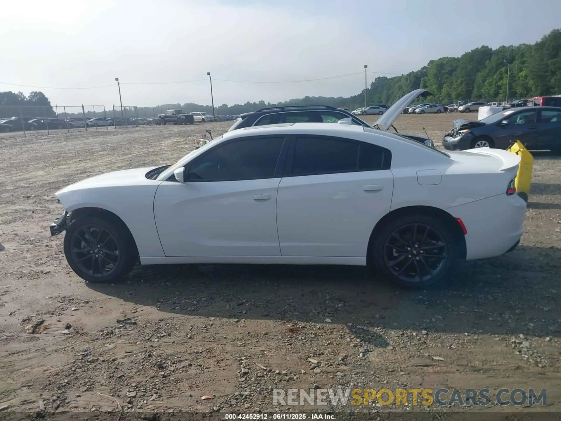 15 Photograph of a damaged car 2C3CDXJG6MH636952 DODGE CHARGER 2021