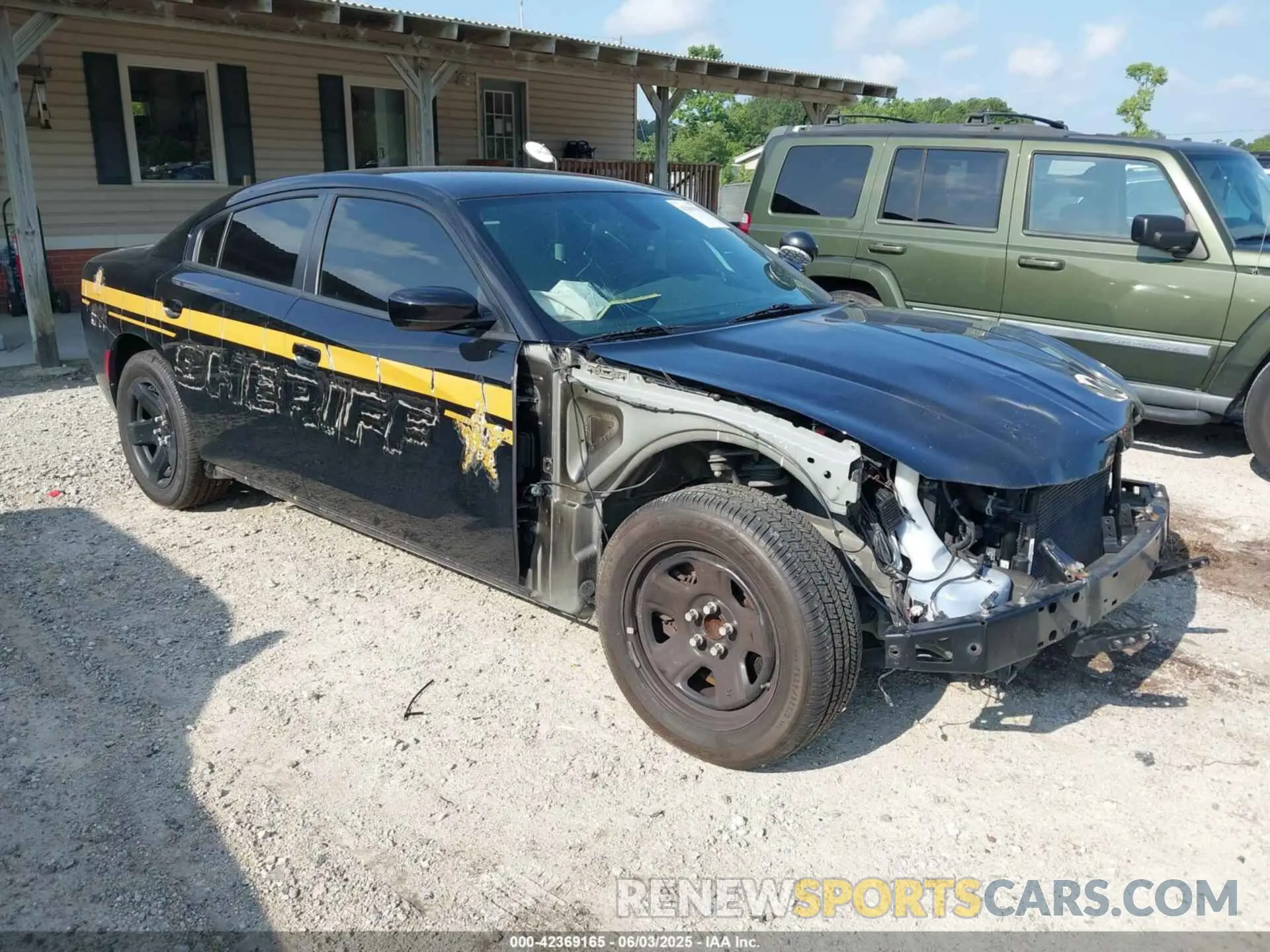 1 Photograph of a damaged car 2C3CDXAT8NH114063 DODGE CHARGER 2022