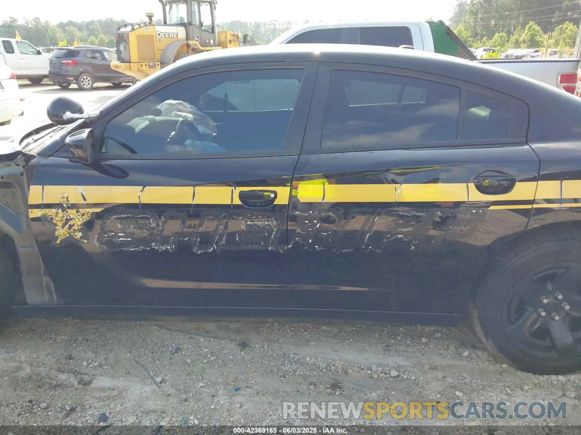 14 Photograph of a damaged car 2C3CDXAT8NH114063 DODGE CHARGER 2022