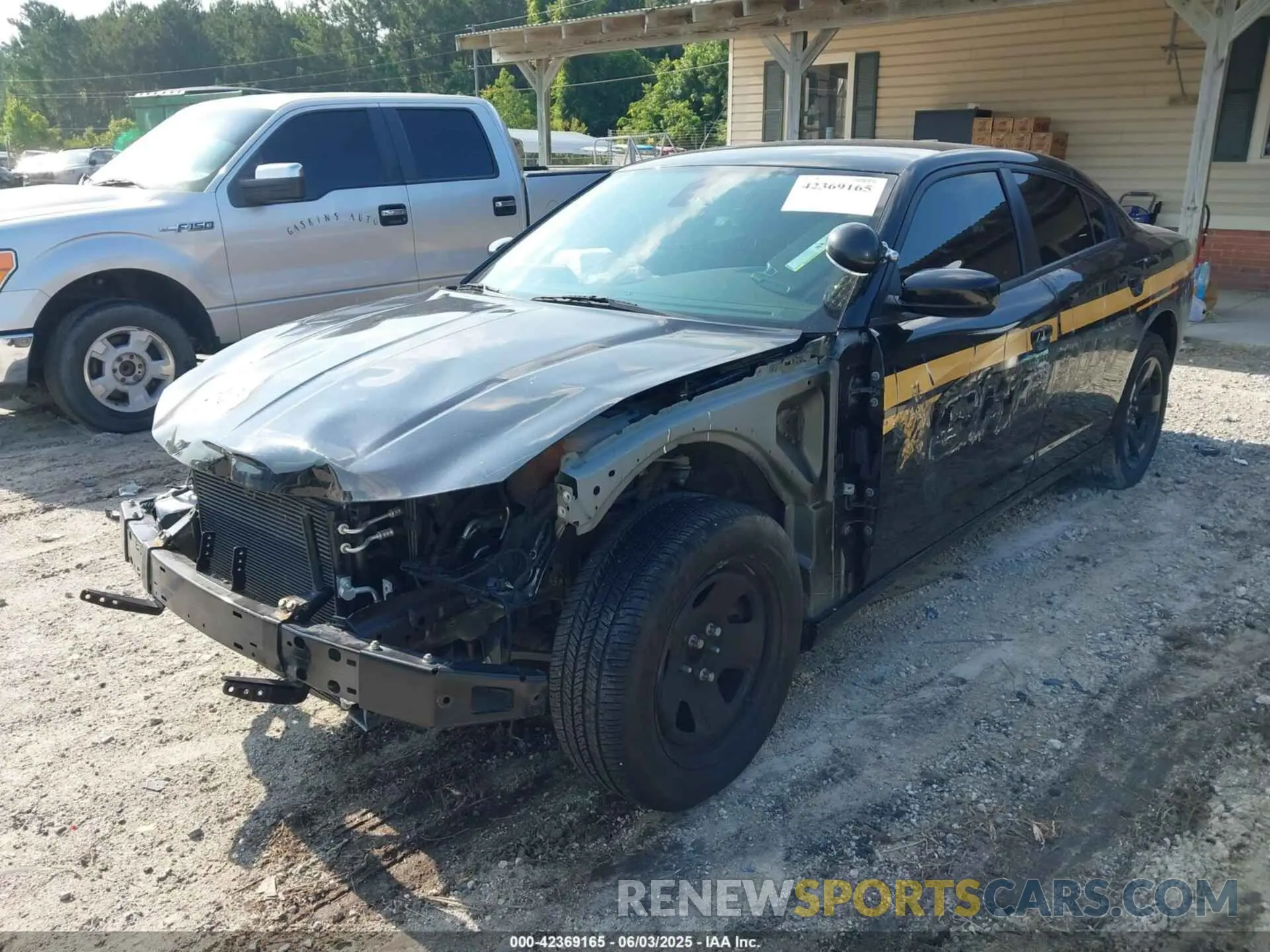 2 Photograph of a damaged car 2C3CDXAT8NH114063 DODGE CHARGER 2022