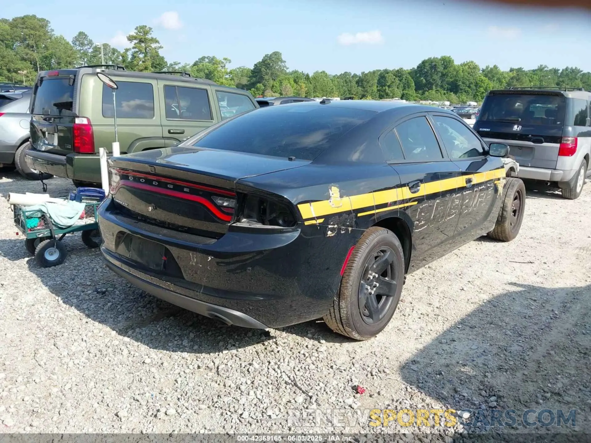 4 Photograph of a damaged car 2C3CDXAT8NH114063 DODGE CHARGER 2022