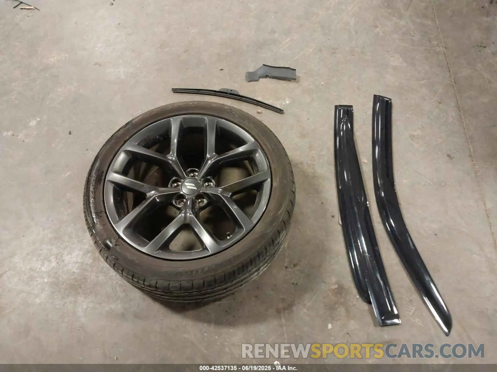 12 Photograph of a damaged car 2C3CDXBG0NH143140 DODGE CHARGER 2022