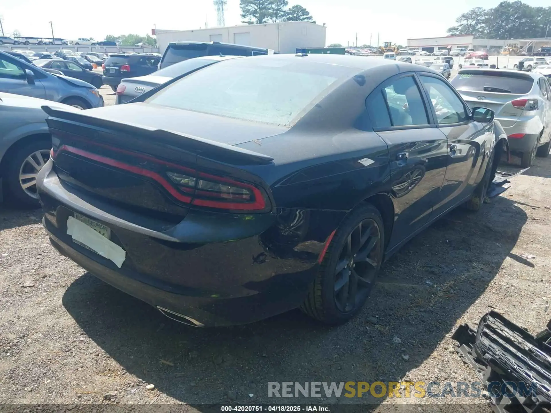4 Photograph of a damaged car 2C3CDXBG2NH141227 DODGE CHARGER 2022