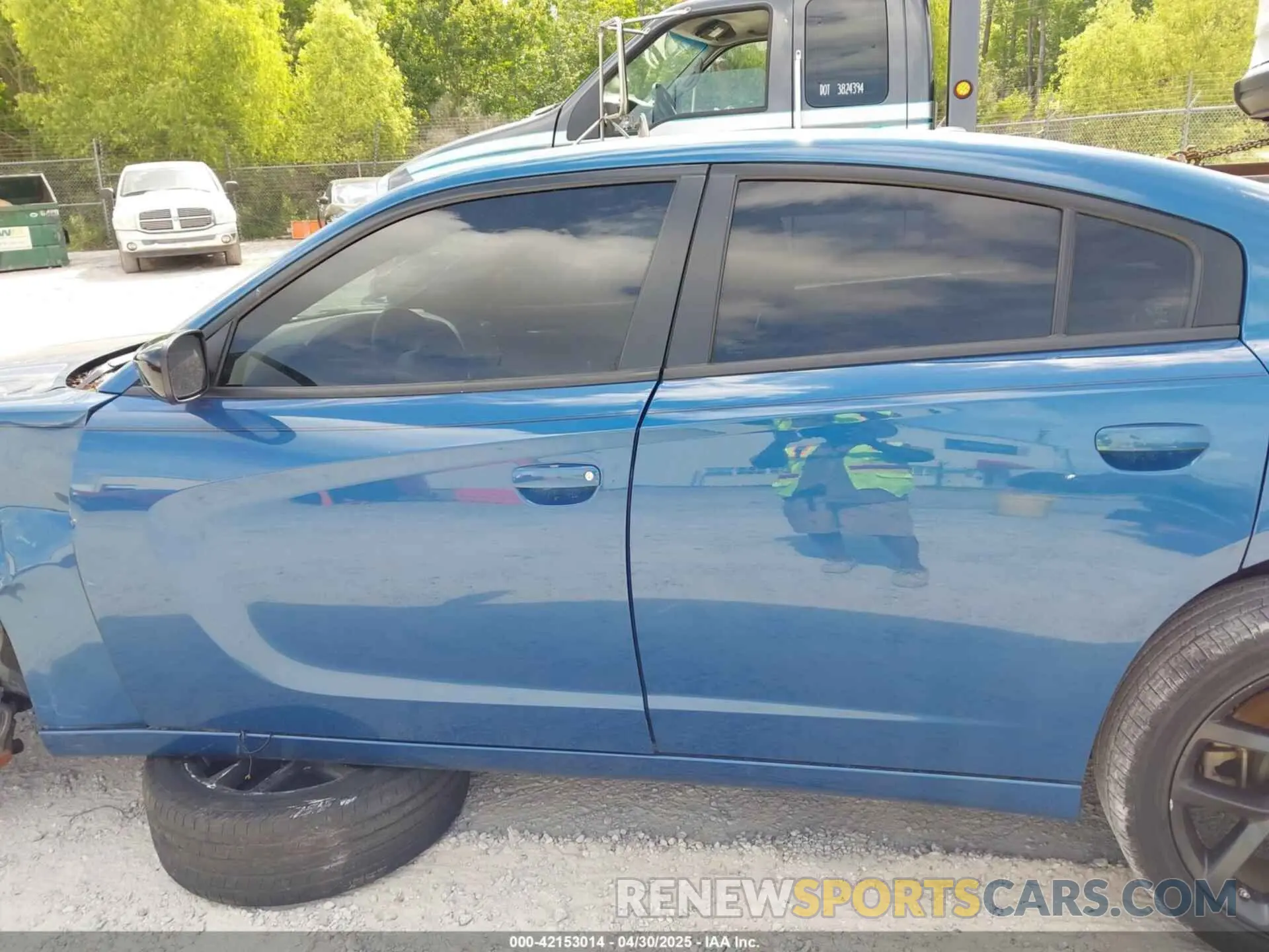 14 Photograph of a damaged car 2C3CDXBG2NH176284 DODGE CHARGER 2022