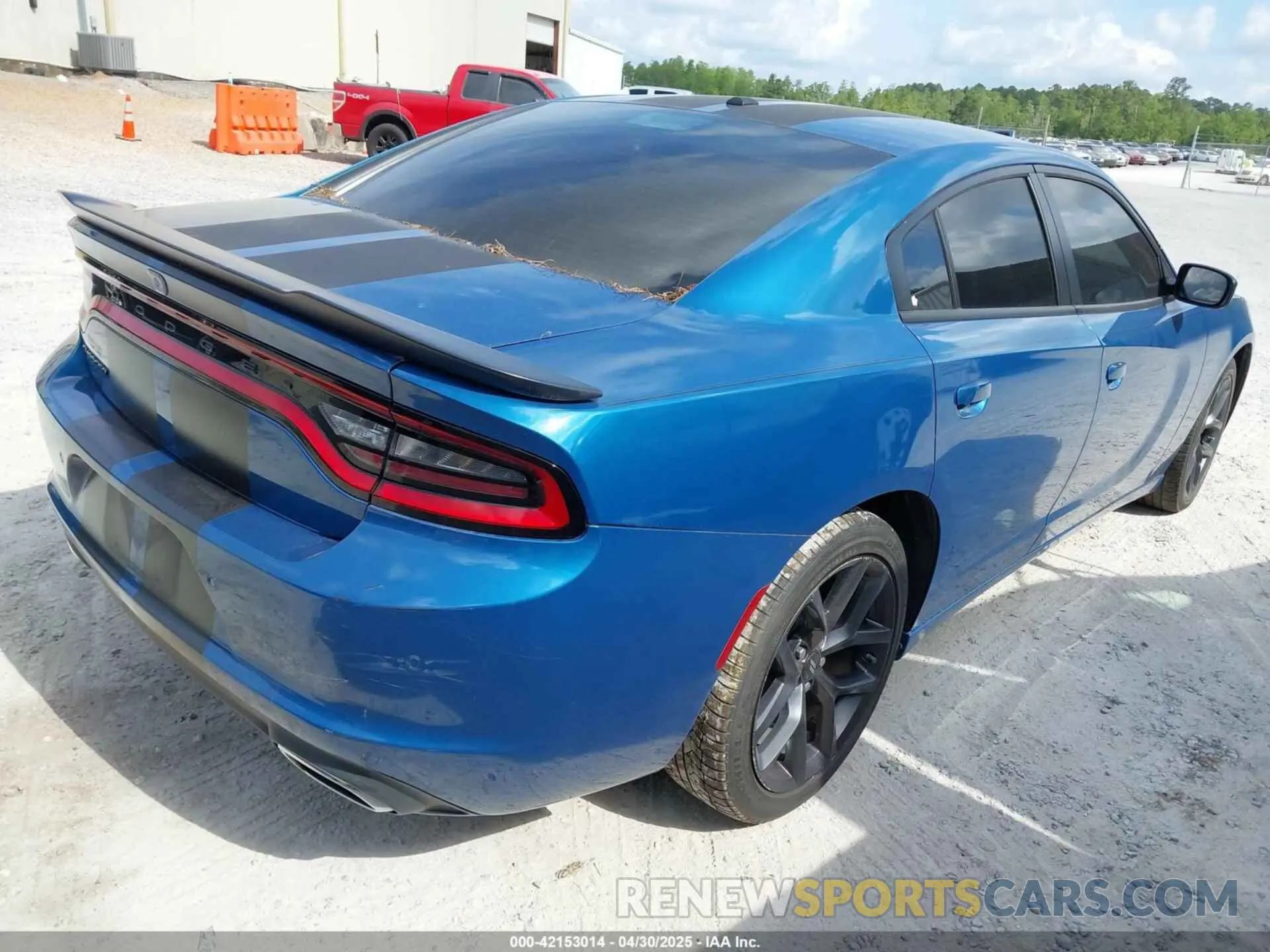 4 Photograph of a damaged car 2C3CDXBG2NH176284 DODGE CHARGER 2022