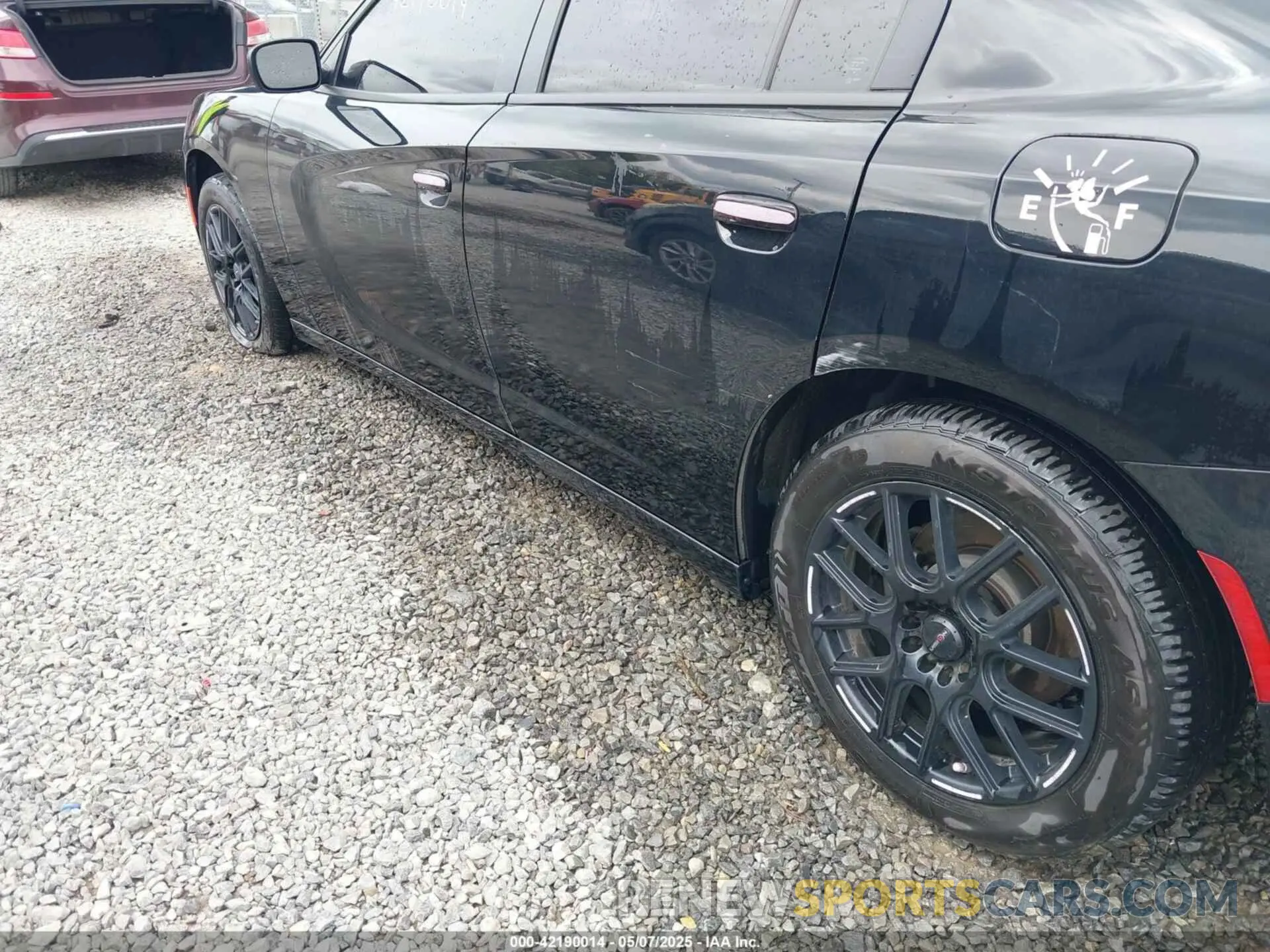6 Photograph of a damaged car 2C3CDXBG2NH239996 DODGE CHARGER 2022