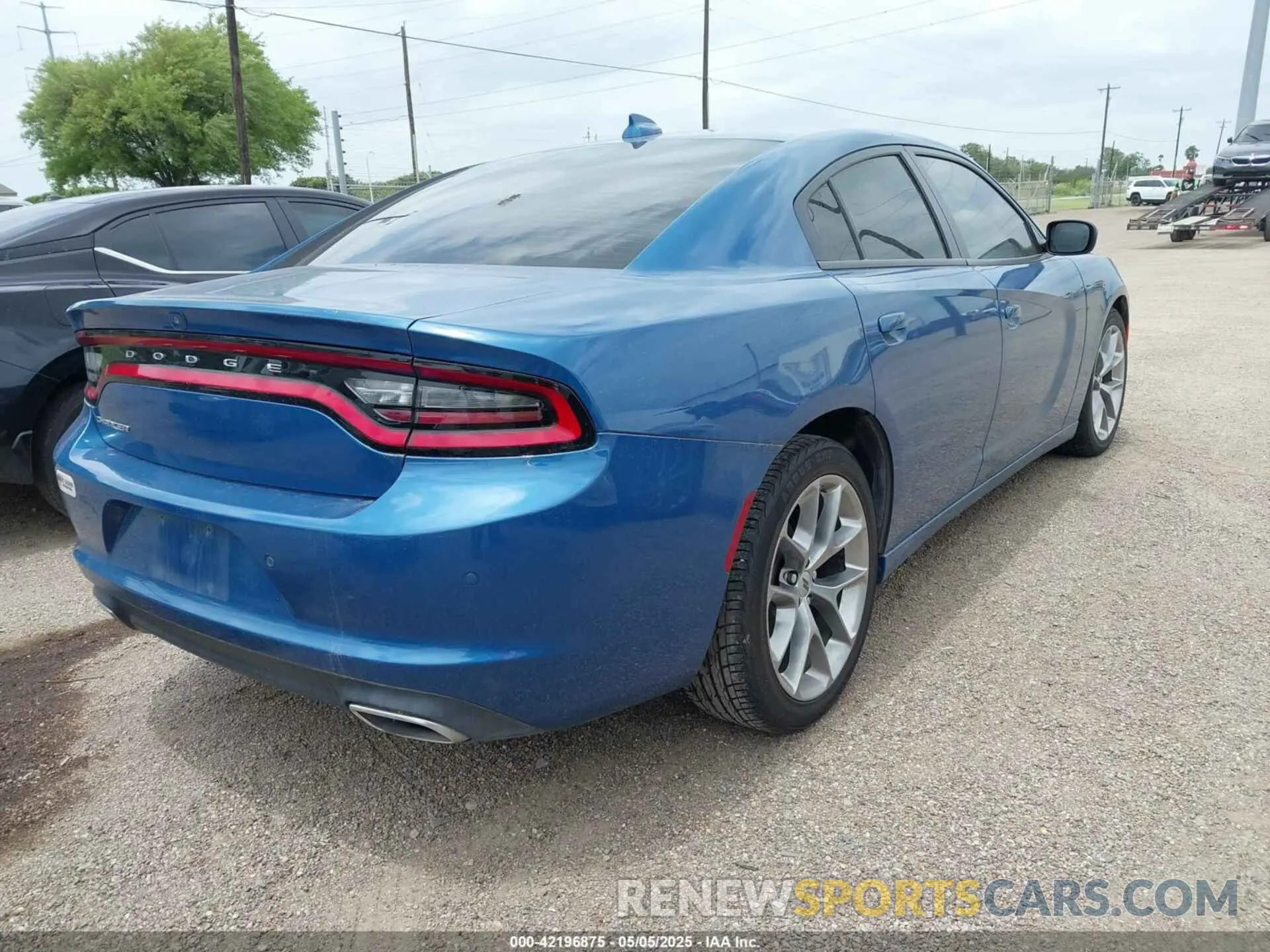 4 Photograph of a damaged car 2C3CDXBG4NH103935 DODGE CHARGER 2022