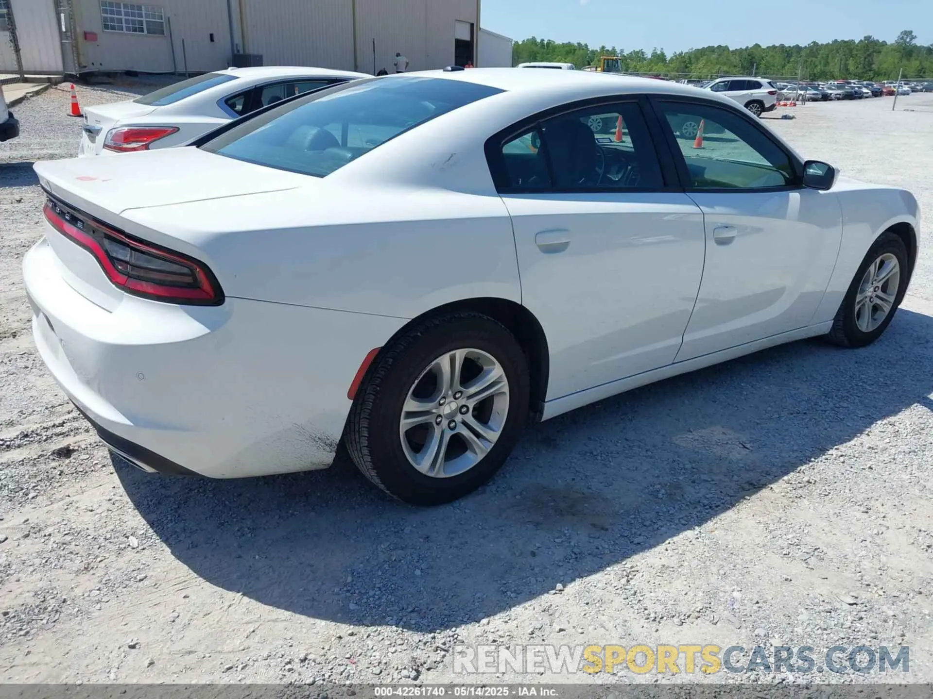 4 Photograph of a damaged car 2C3CDXBG4NH208104 DODGE CHARGER 2022