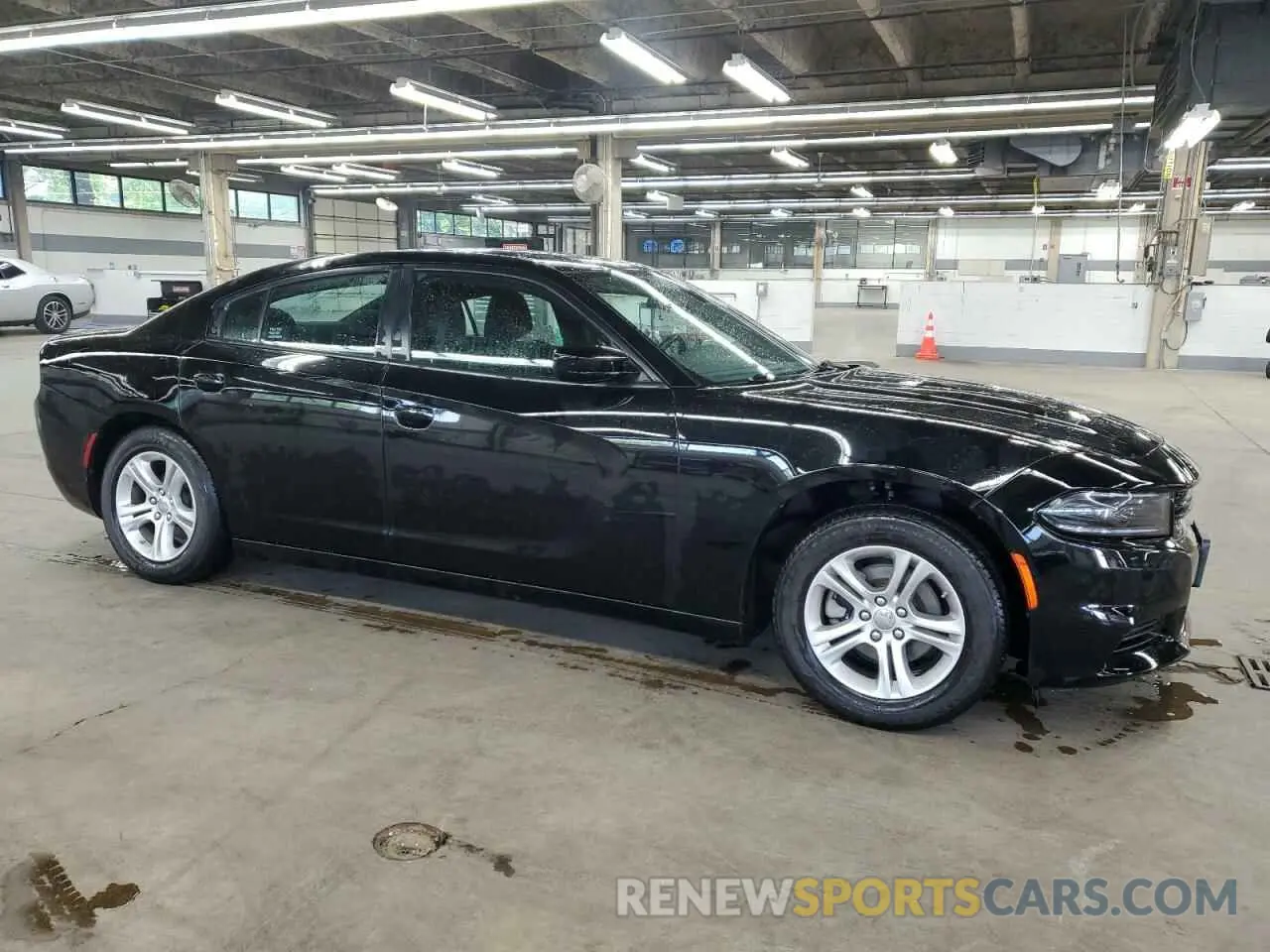 4 Photograph of a damaged car 2C3CDXBG5NH165666 DODGE CHARGER 2022