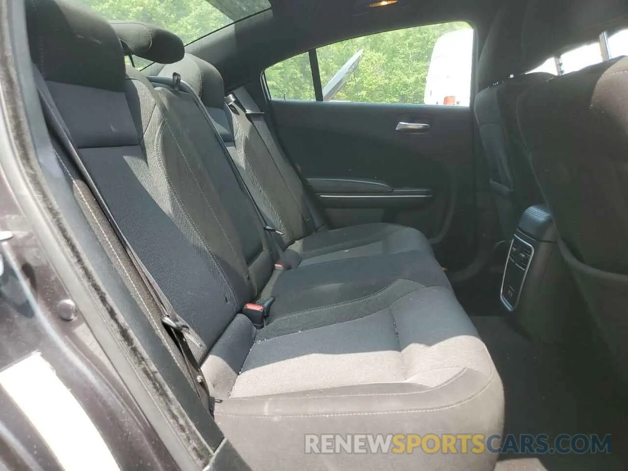 10 Photograph of a damaged car 2C3CDXBG5NH234629 DODGE CHARGER 2022