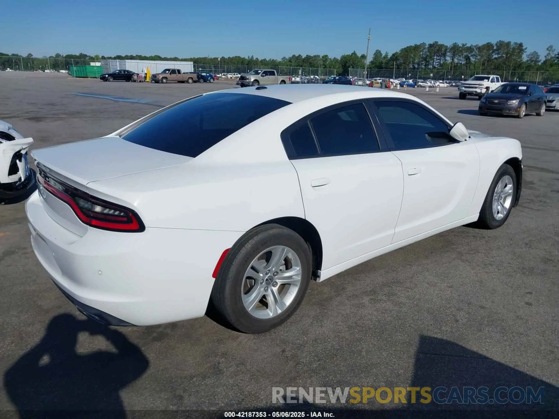 4 Фотография поврежденного автомобиля 2C3CDXBG7NH157102 DODGE CHARGER 2022