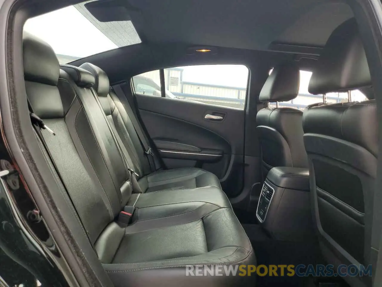 10 Photograph of a damaged car 2C3CDXBG8NH201849 DODGE CHARGER 2022