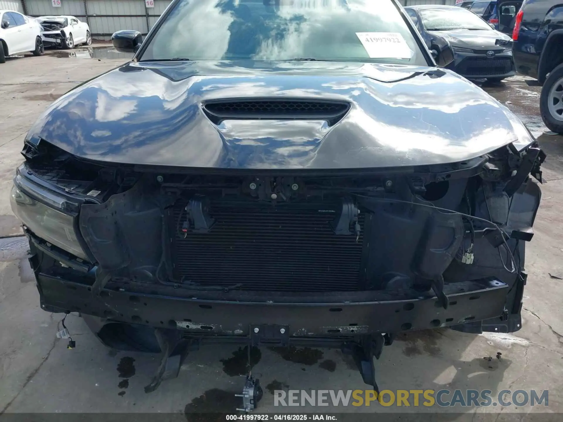 6 Photograph of a damaged car 2C3CDXCT3NH240215 DODGE CHARGER 2022