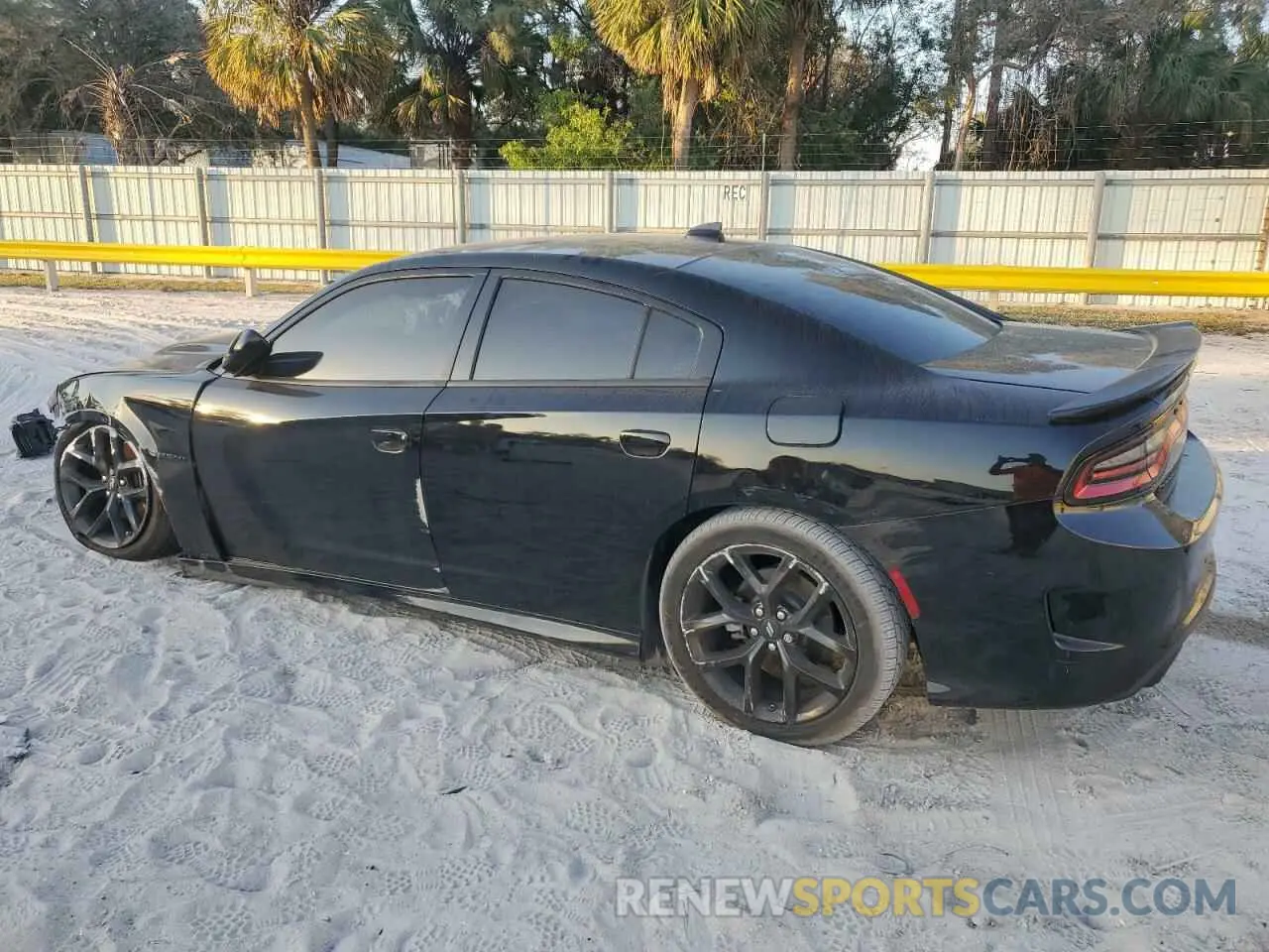 2 Фотография поврежденного автомобиля 2C3CDXCT4NH110864 DODGE CHARGER 2022