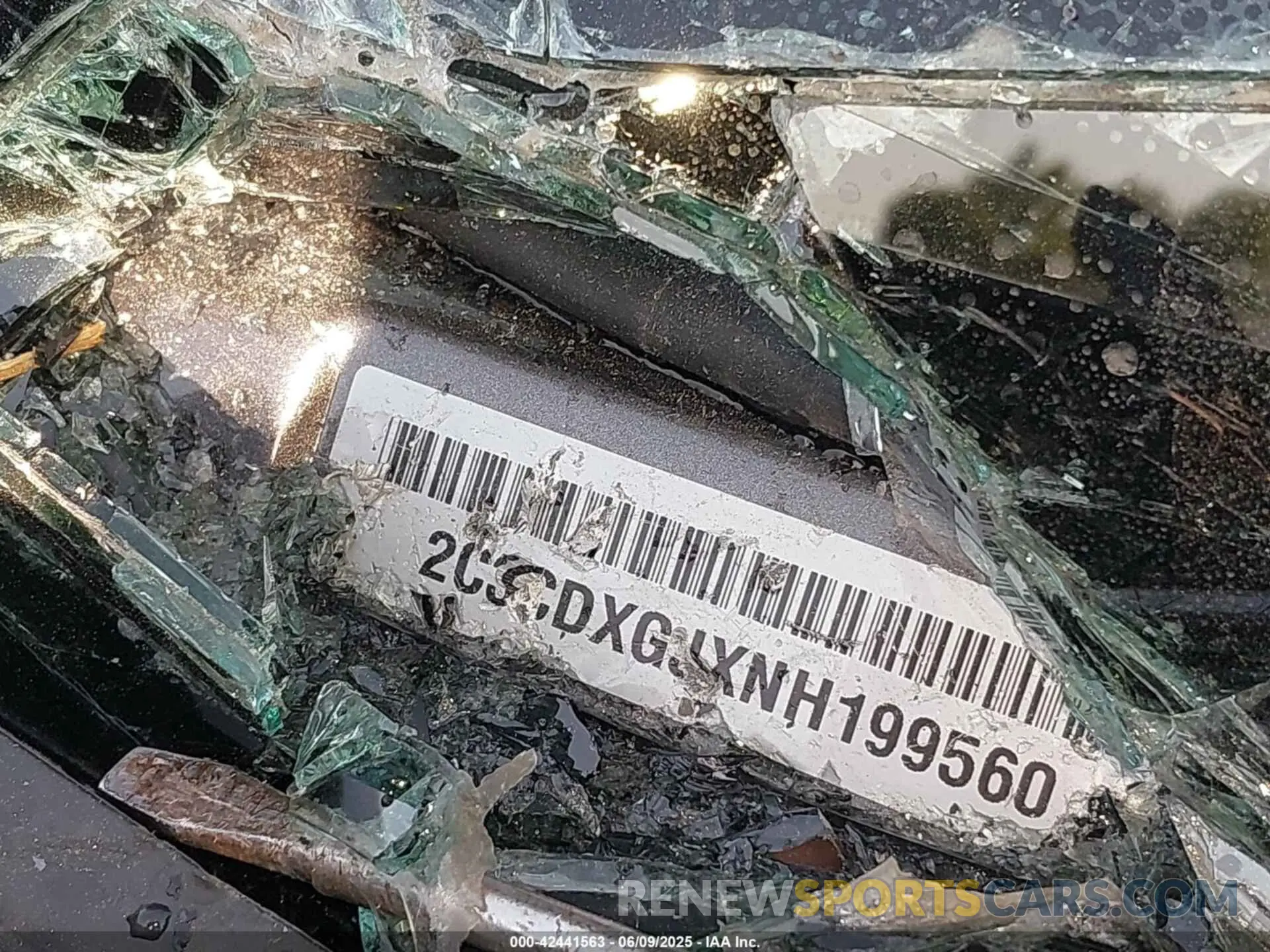 9 Photograph of a damaged car 2C3CDXGJXNH199560 DODGE CHARGER 2022