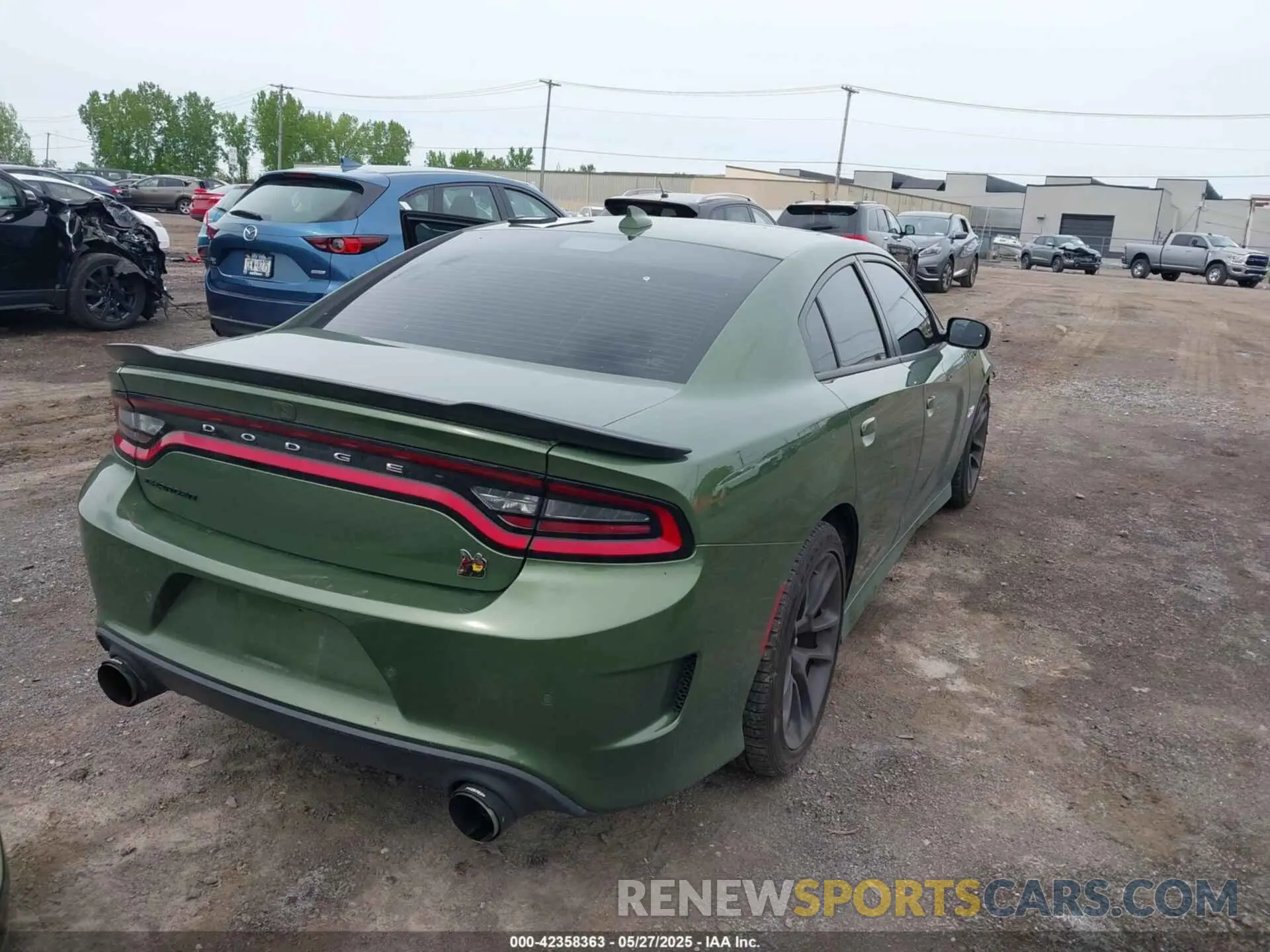 4 Photograph of a damaged car 2C3CDXGJXNH225056 DODGE CHARGER 2022