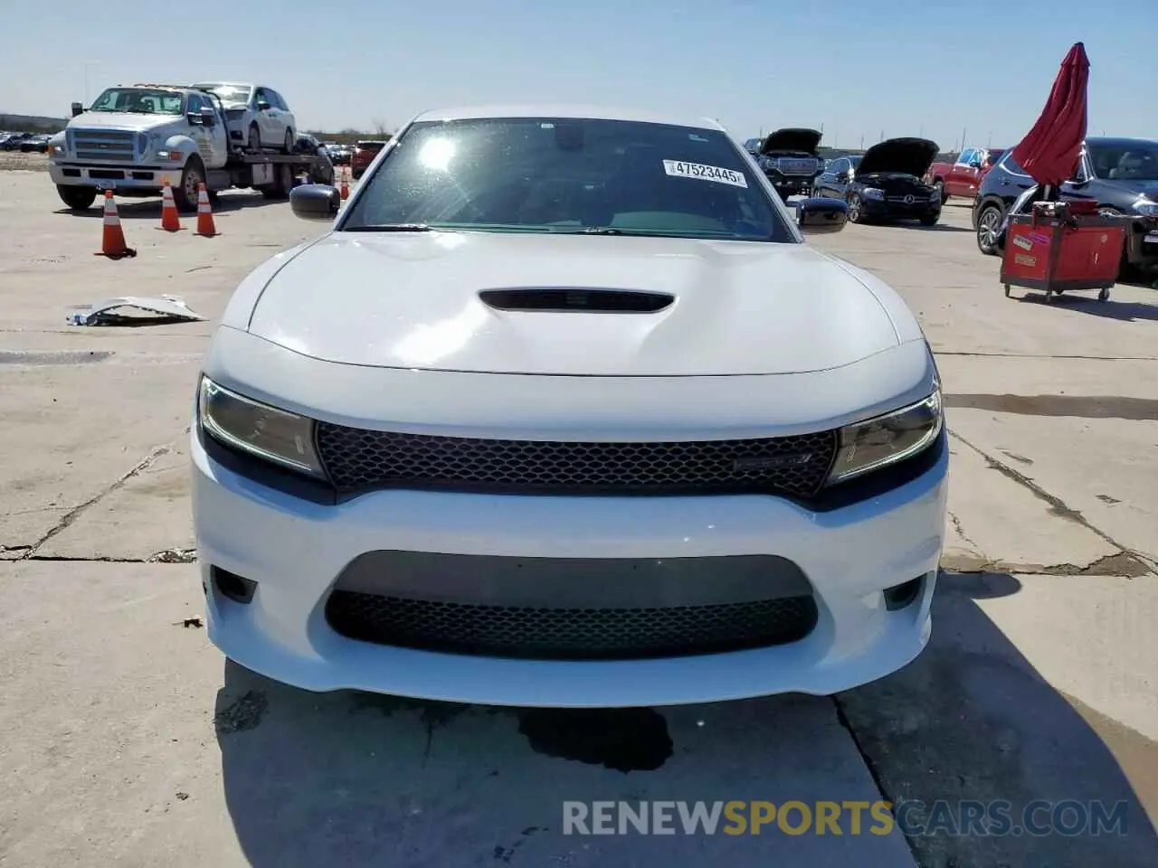 5 Photograph of a damaged car 2C3CDXHG2NH162036 DODGE CHARGER 2022