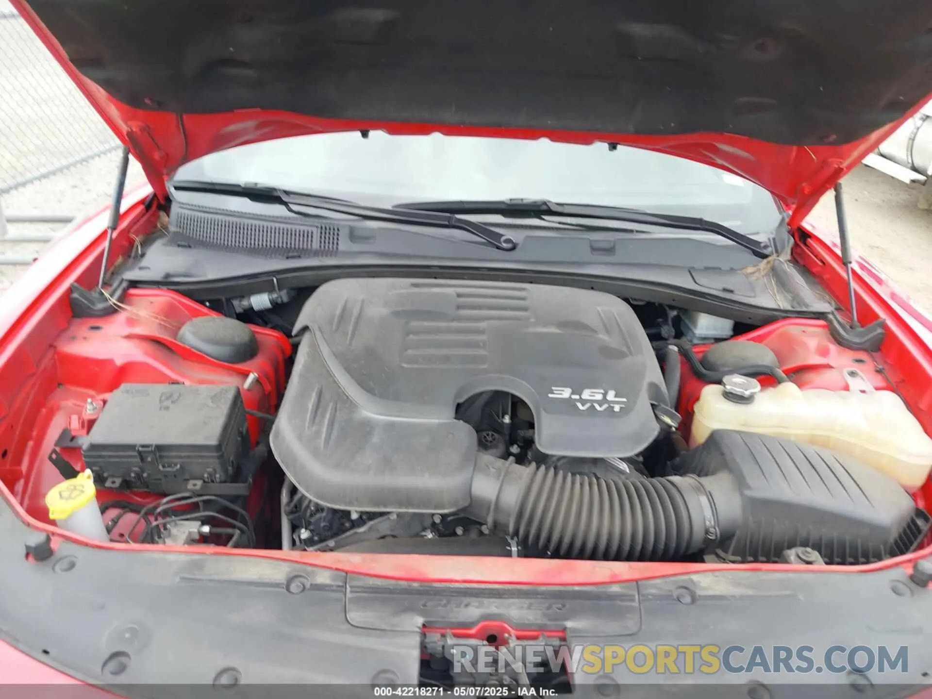 10 Photograph of a damaged car 2C3CDXHG4NH166072 DODGE CHARGER 2022
