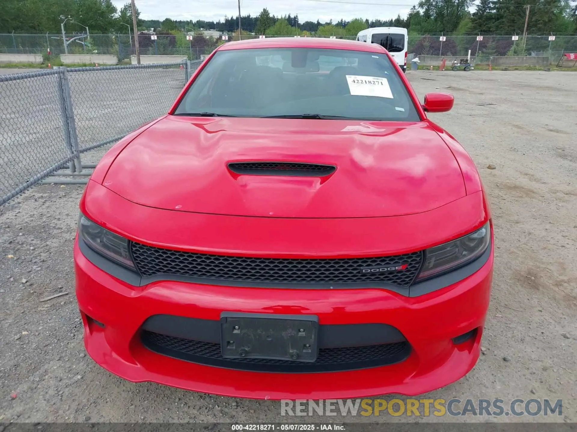 13 Photograph of a damaged car 2C3CDXHG4NH166072 DODGE CHARGER 2022