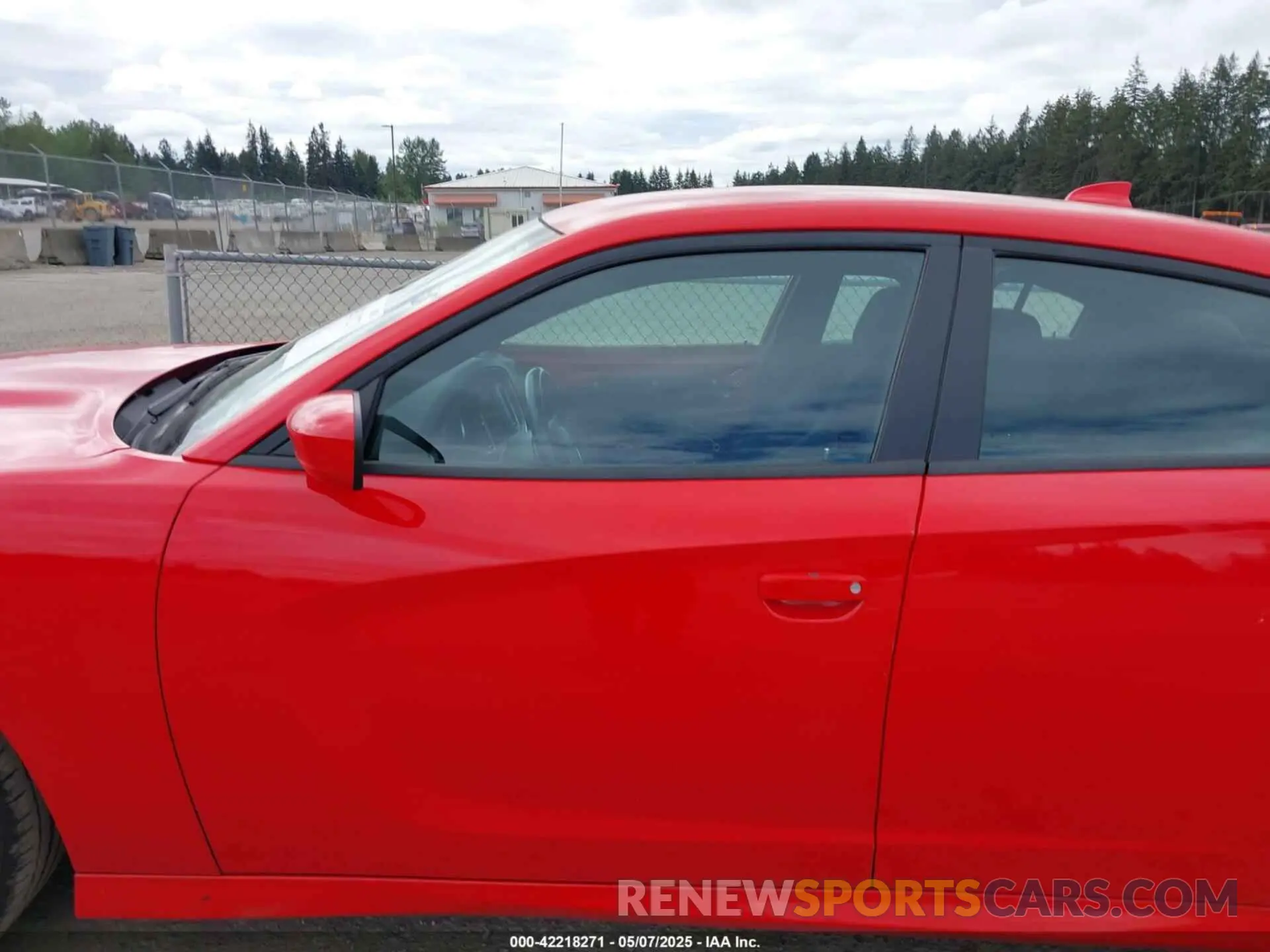 15 Photograph of a damaged car 2C3CDXHG4NH166072 DODGE CHARGER 2022