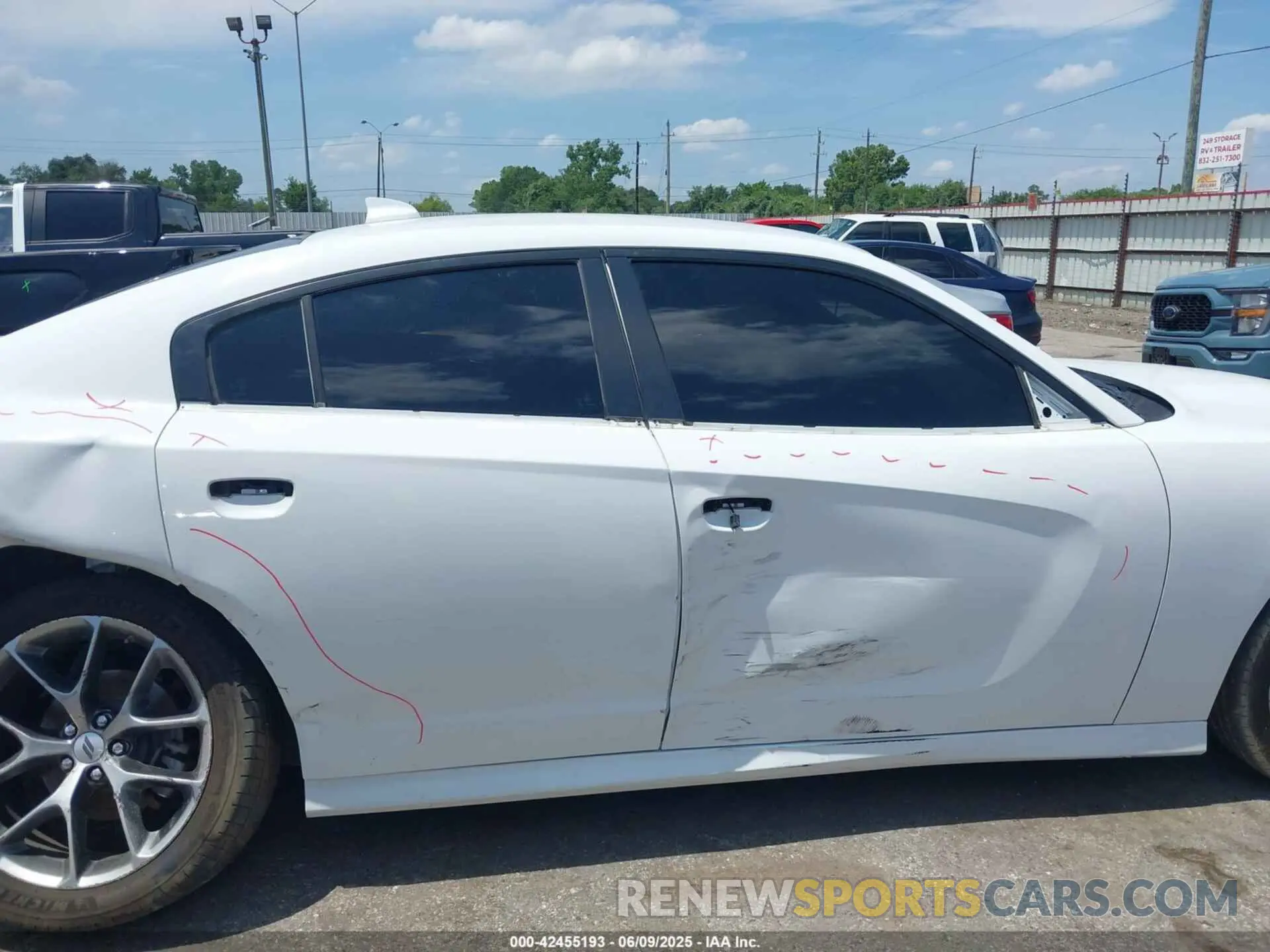14 Photograph of a damaged car 2C3CDXHG7NH189975 DODGE CHARGER 2022