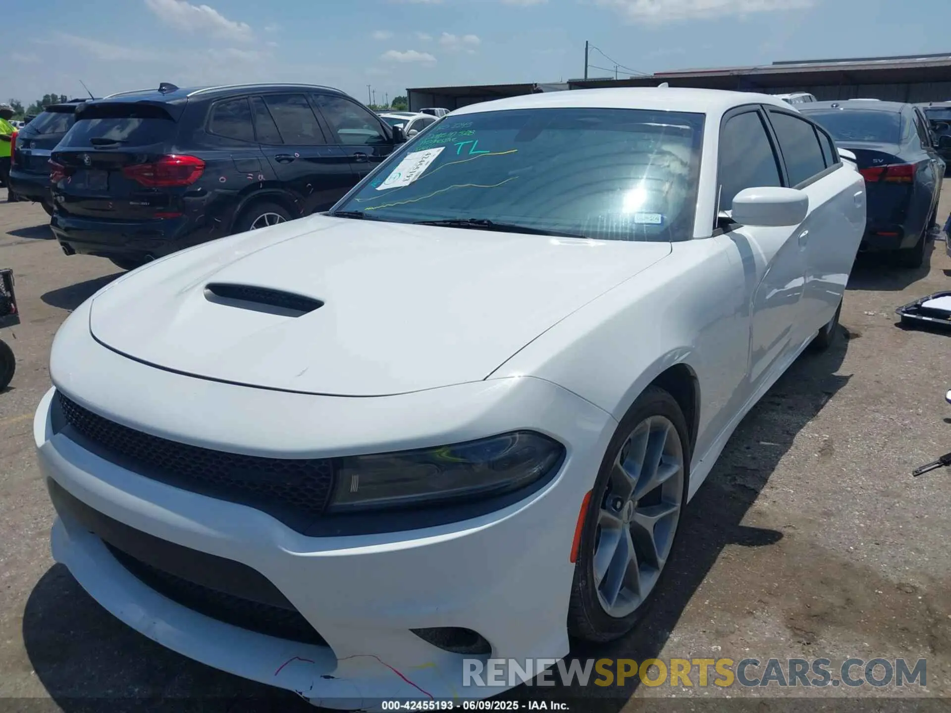 2 Photograph of a damaged car 2C3CDXHG7NH189975 DODGE CHARGER 2022