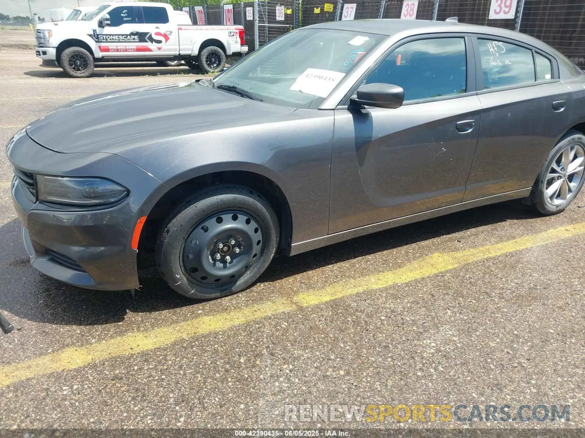 6 Photograph of a damaged car 2C3CDXJG7NH186861 DODGE CHARGER 2022