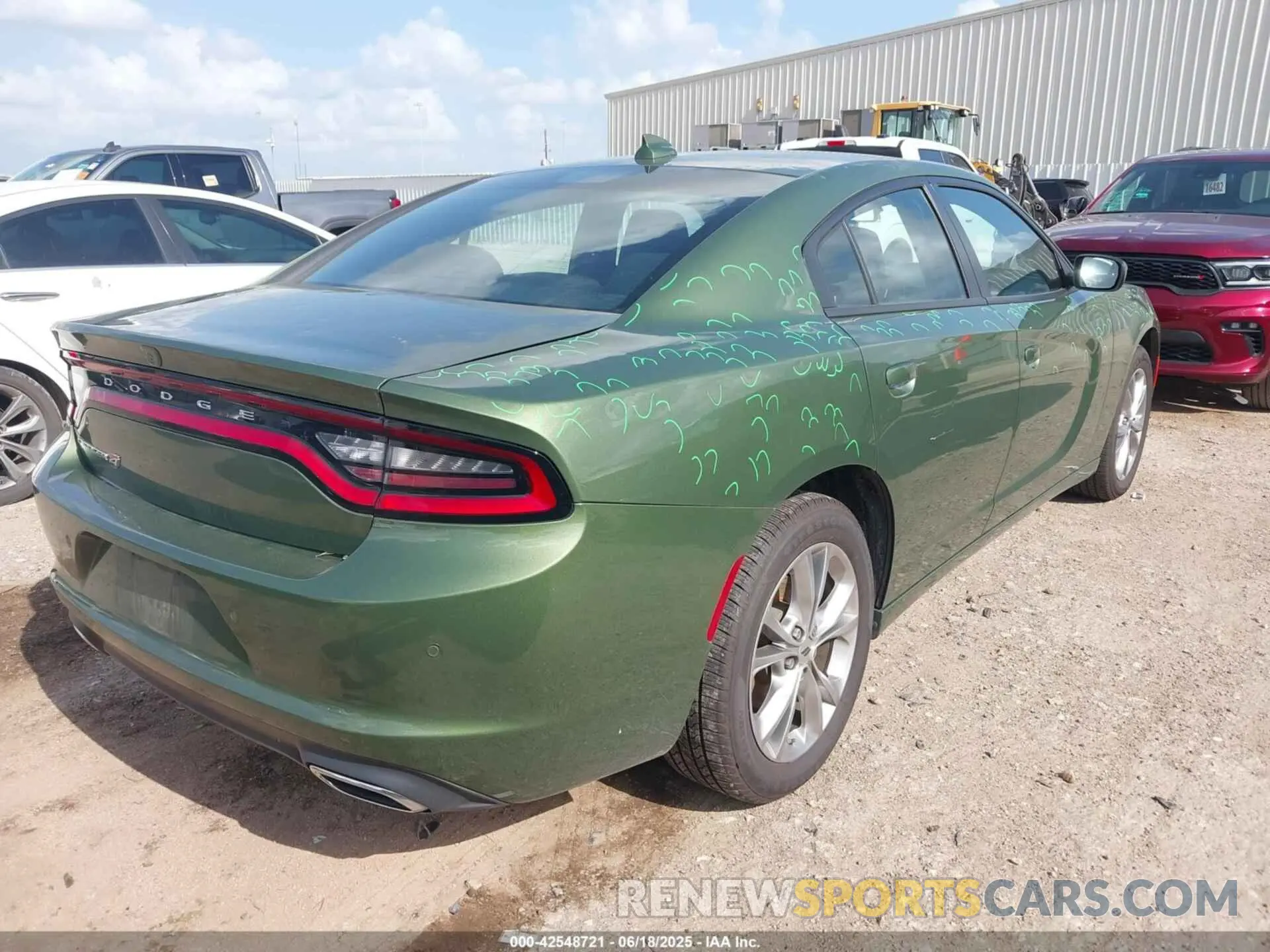 4 Photograph of a damaged car 2C3CDXJG9NH245005 DODGE CHARGER 2022